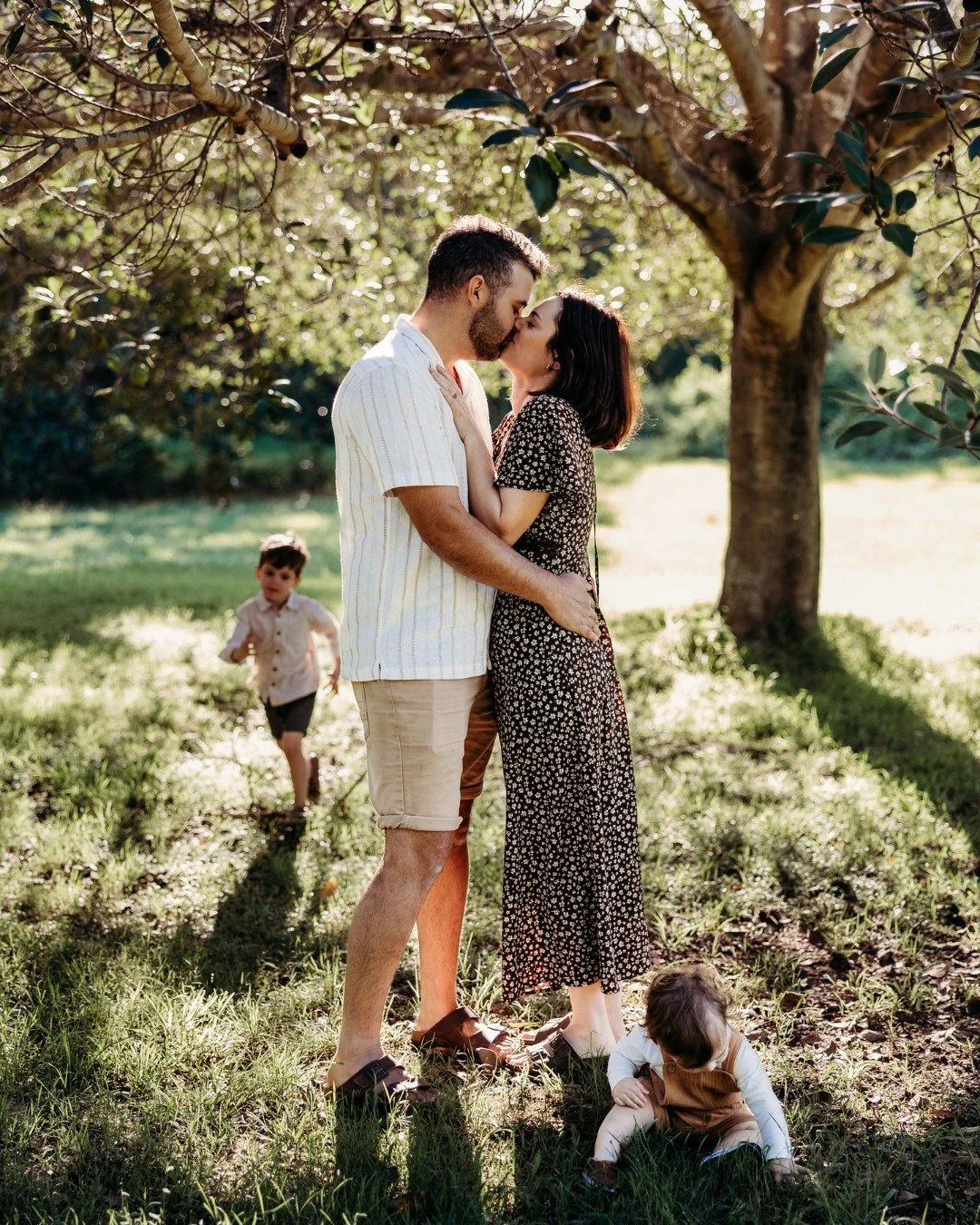 The Lage Family 🤍

The second time photographing this beautiful family, now with two gorgeous boys and their adorable pup! 🐾💚 We spent the afternoon at one of my favourite spots, soaking up that golden summer light and capturing all the love (and 