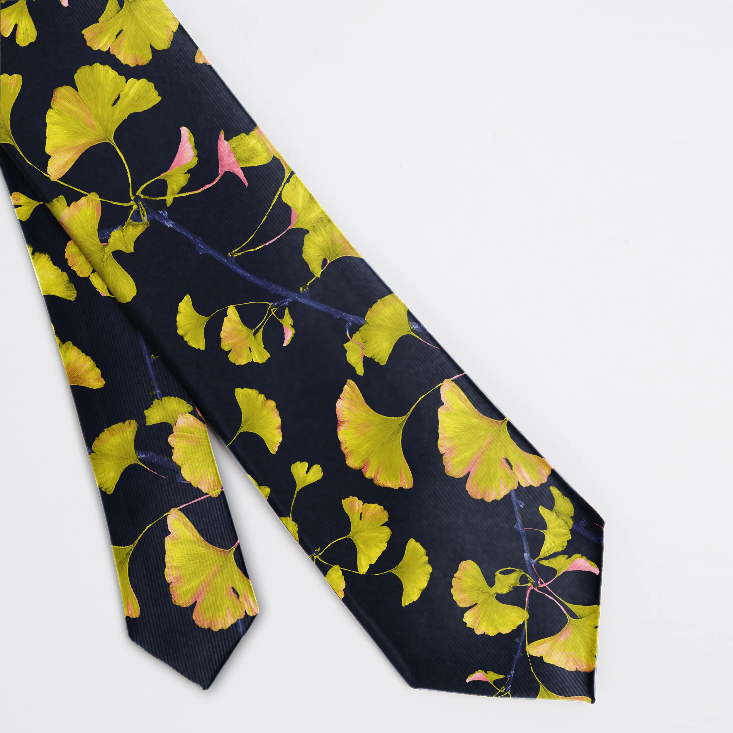 Ginkgo Biloba Tie