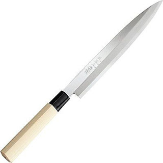 The type of sashimi knife brought to the scene by the killer