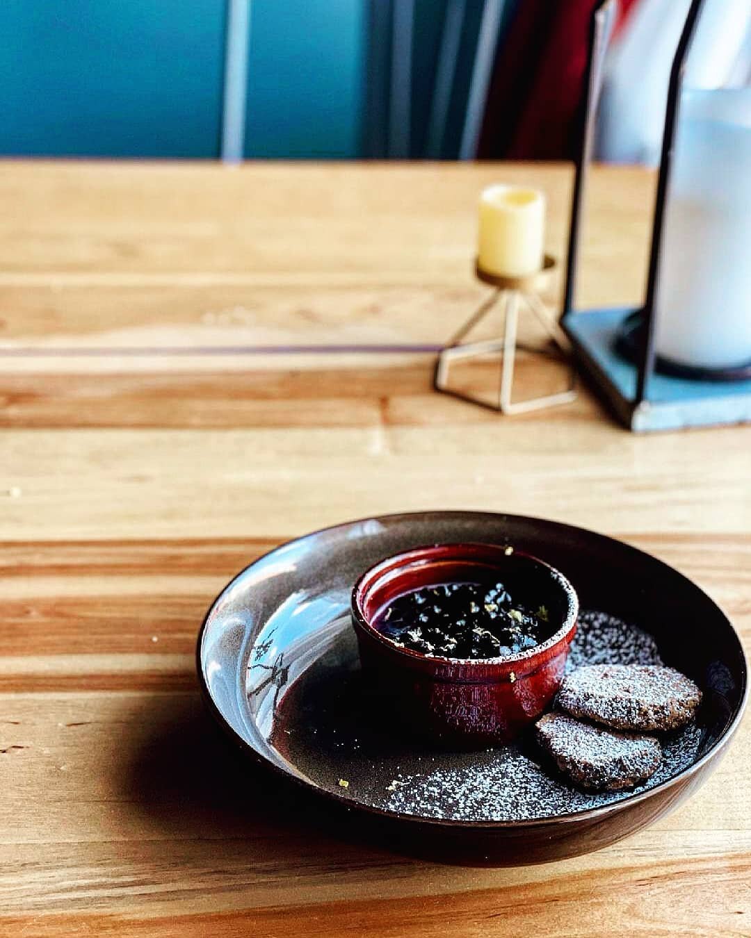 Wild blueberry panna cotta with lemon curd, mezcal blueberry compote, and poppy and rye cookies. 🤤
.
.
.
.
.
.
.
.
.
.
.
.
#eatlocal #farmtotable #eatmaine #travelmaine #maine #mainedining #watervillemaine #fairfieldmaine #foodie #foodpics #chefsofi