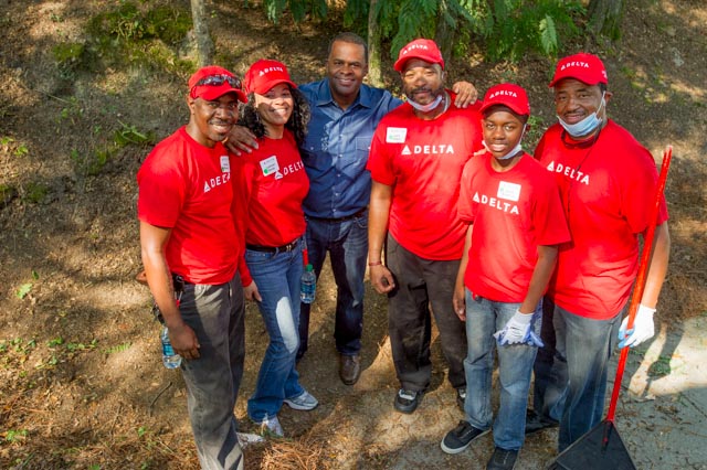 Delta Air Lines Employees Leav Their Mark on Atlanta on Hands On Atlanta Day 2013 © Bruce Fratto.jpg