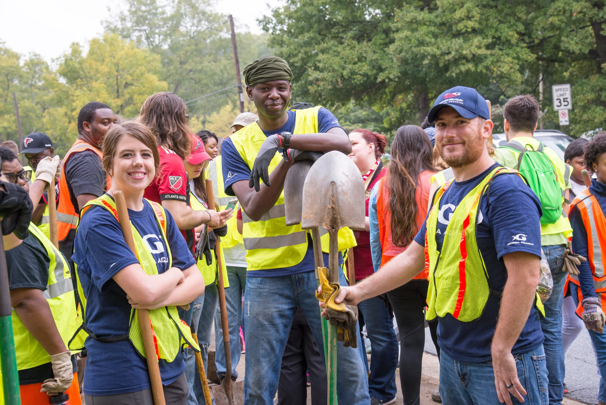 Thousands of Volunteers Rise Up for Hands On Atlanta Day