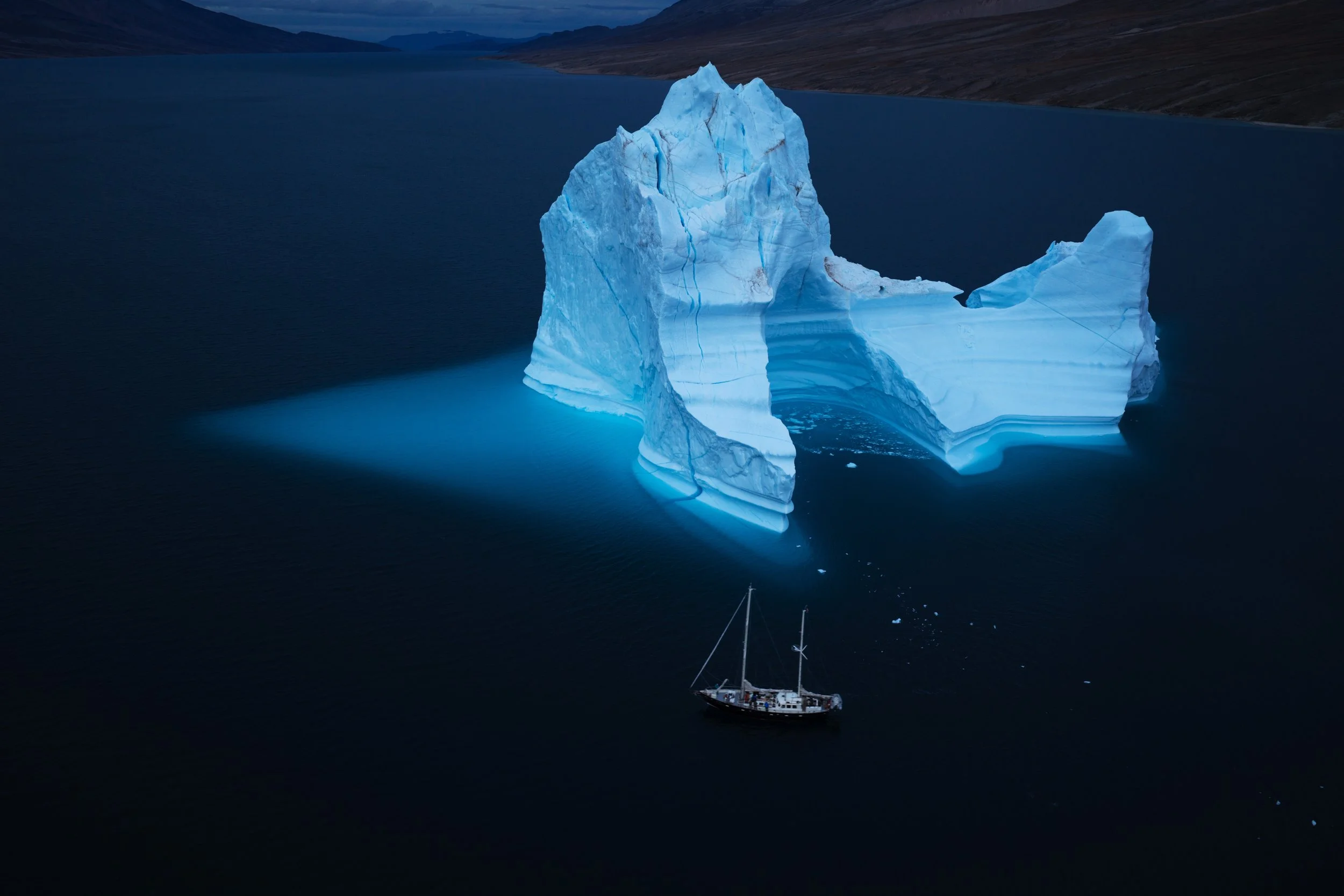 iceberg2.jpg
