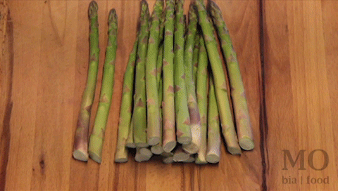 Ullmhaigh-an-Asparagus.gif