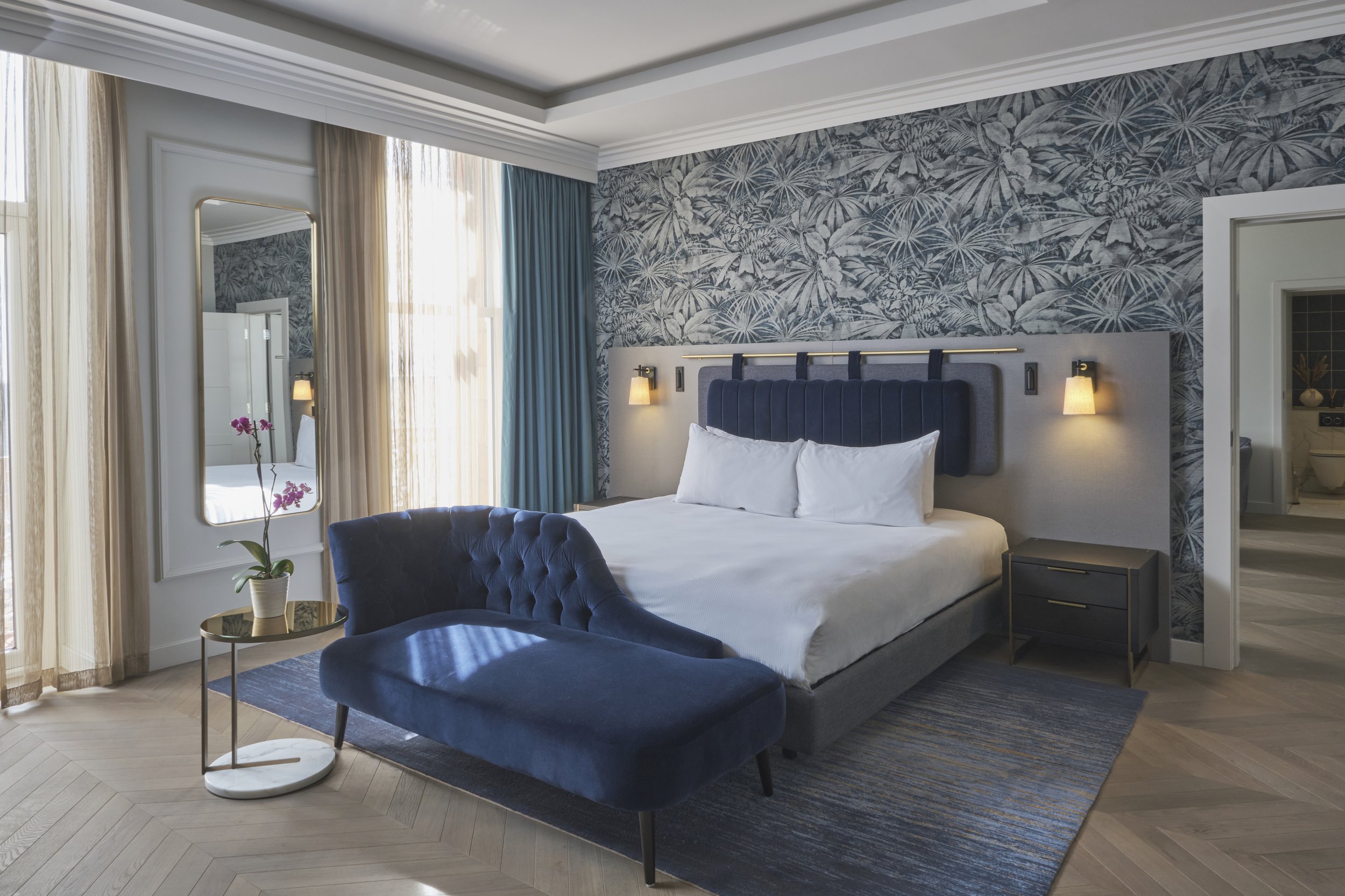  HILTON BRIGHTON METROPOLE  Atellior was tasked with the design and soft refurbishment of the 320 rooms and public spaces in accordance with Hilton’s brand guidelines   VIEW PROJECT  