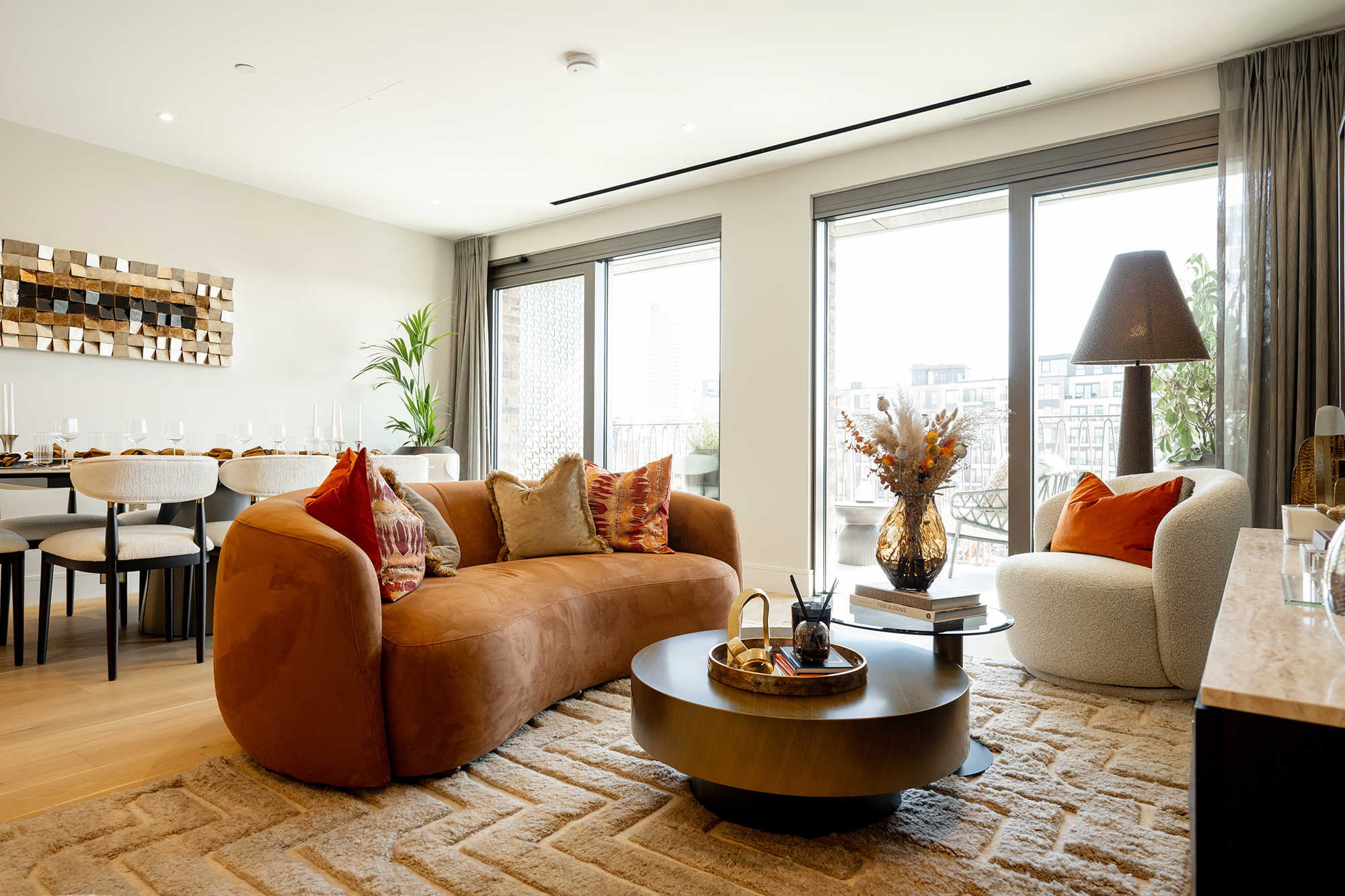  KING’S ROAD PARK SHOW APARTMENT  Layering becomes the defining design language throughout the interiors where rich textures, refined finishes, and a curated palette create depth, warmth, and a sense of continuity 