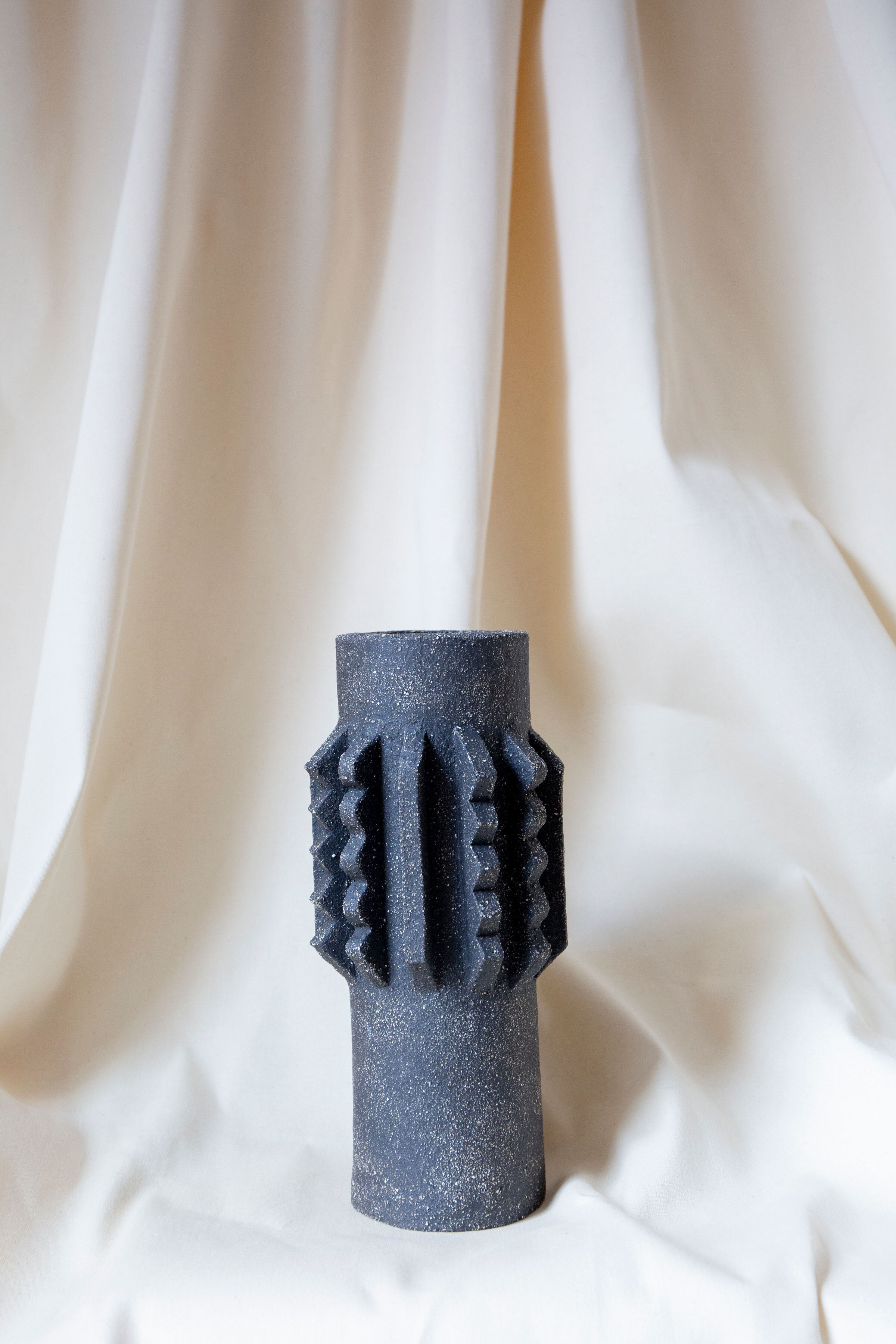 Black Pointy Curvy Vase
