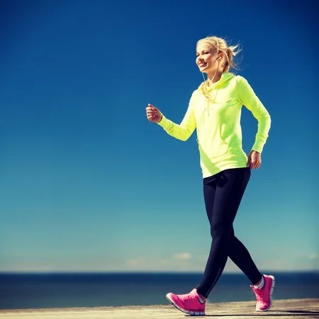 31158631_S_Running_Beach_Sand_Ocean_Sneakers_Running.jpg