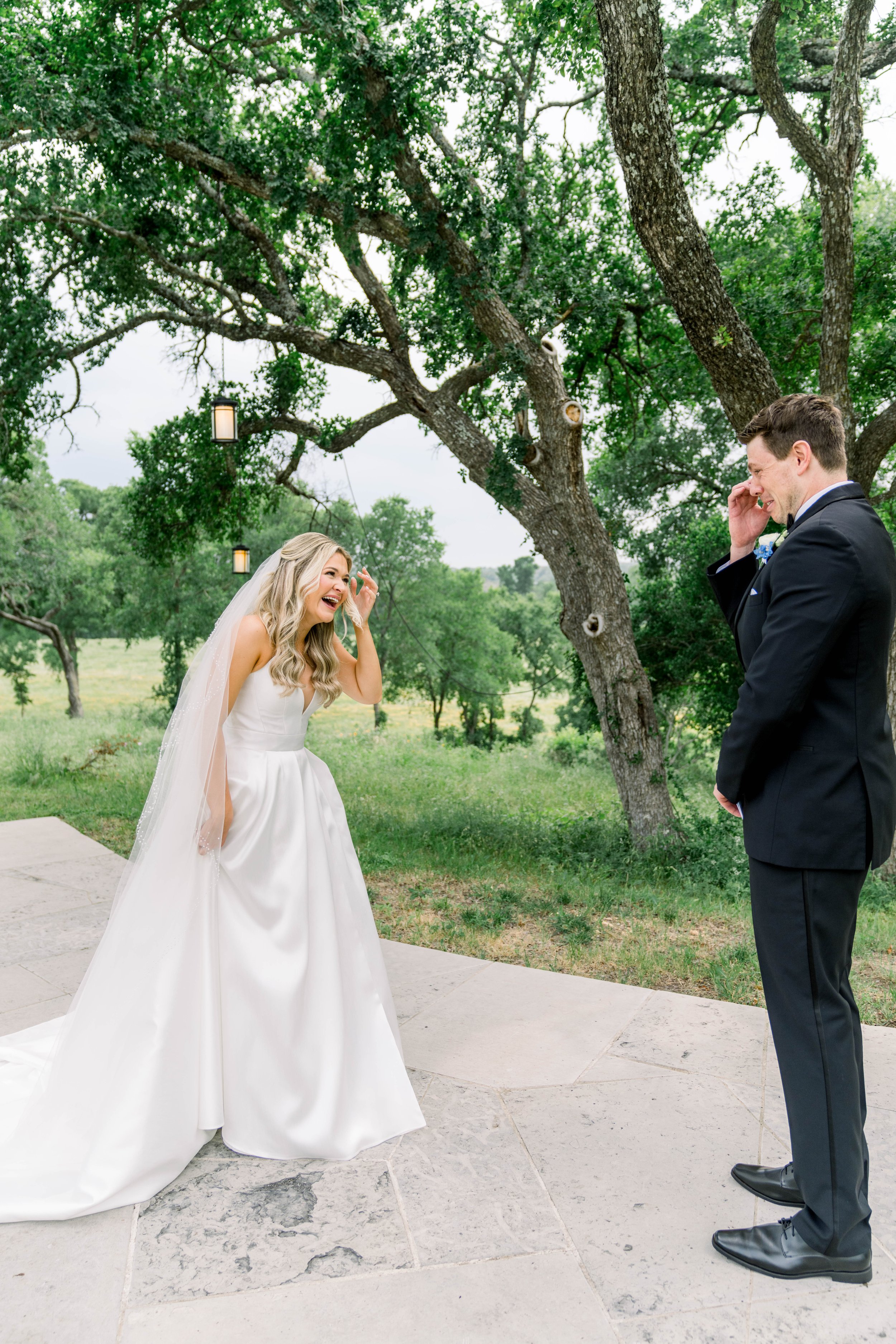 stephaniequirkphotography__HighpointeEstate_FirstLook-102.jpg