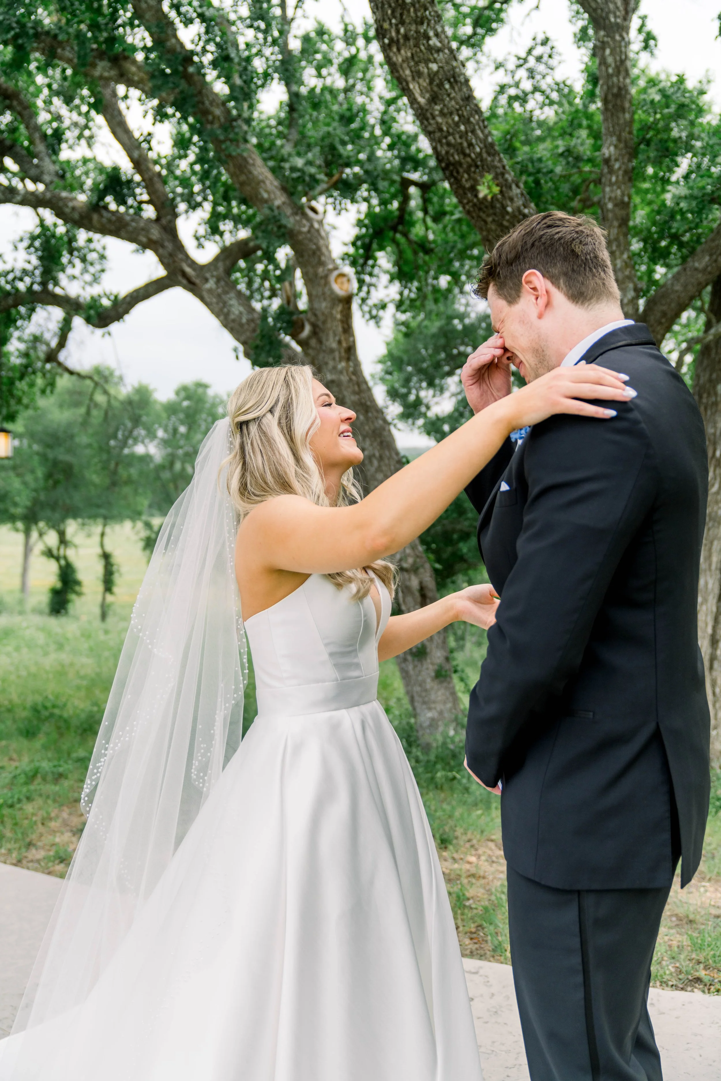stephaniequirkphotography__HighpointeEstate_FirstLook-107.jpg