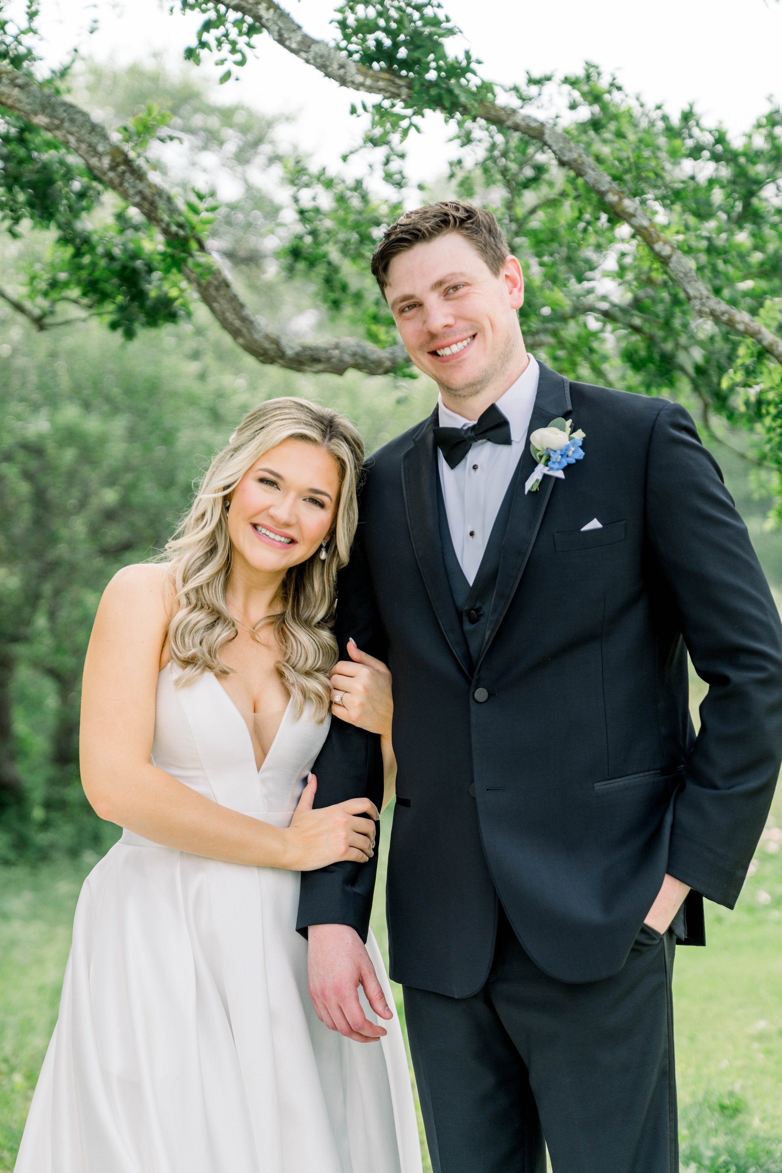 stephaniequirkphotography__HighpointeEstate_Bride&Groom-5.jpg