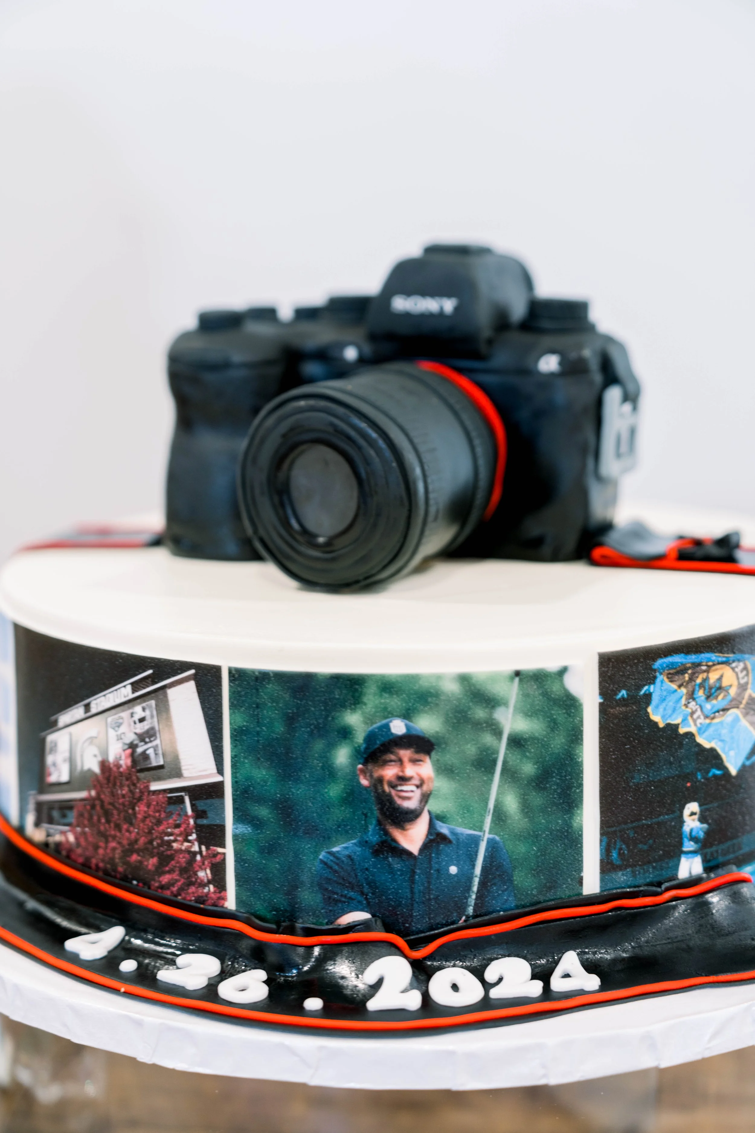 stephaniequirkphotography__HighpointeEstate_Cake Reveal-3.jpg