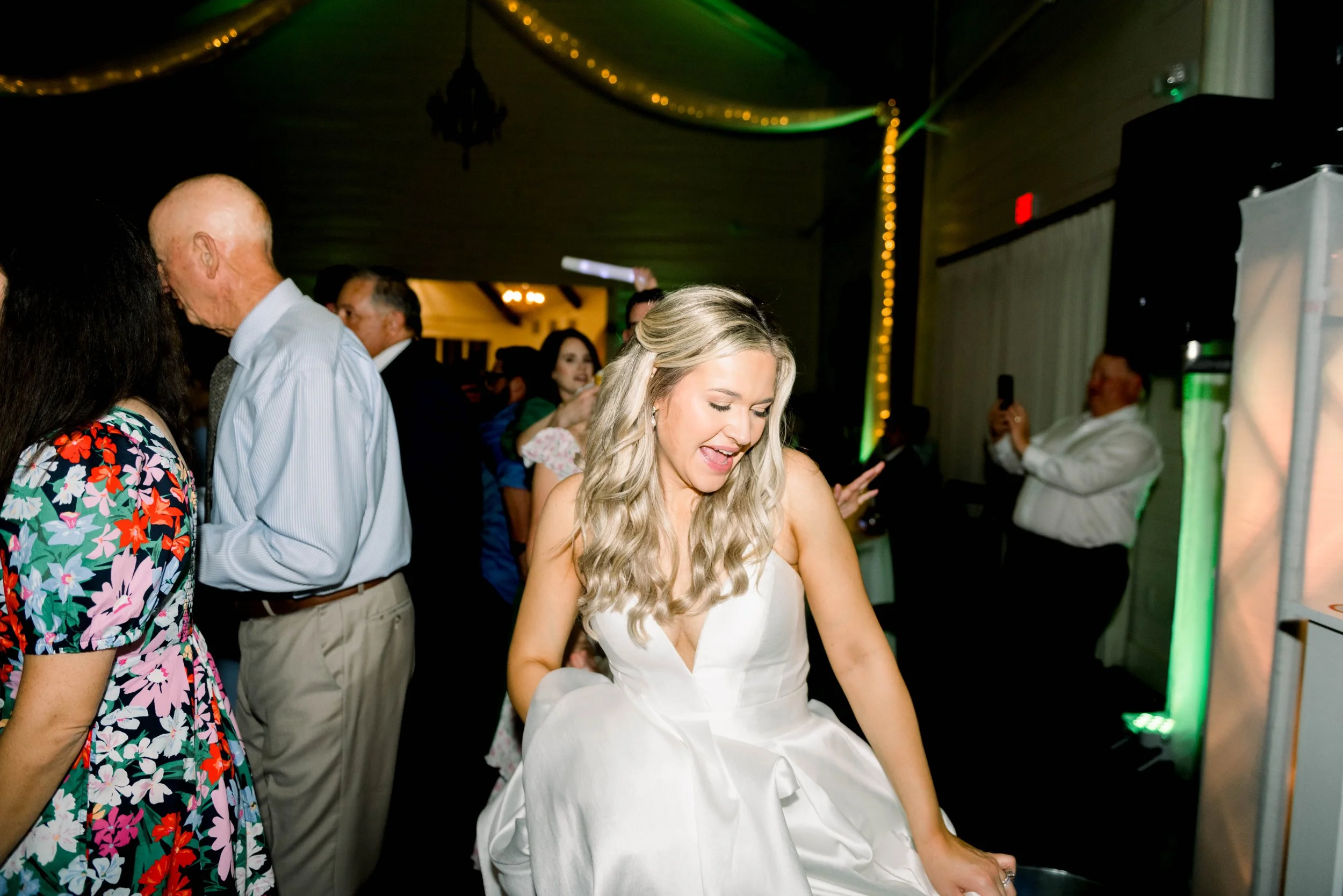 stephaniequirkphotography__HighpointeEstate_ReceptionptLightsOut-323.jpg