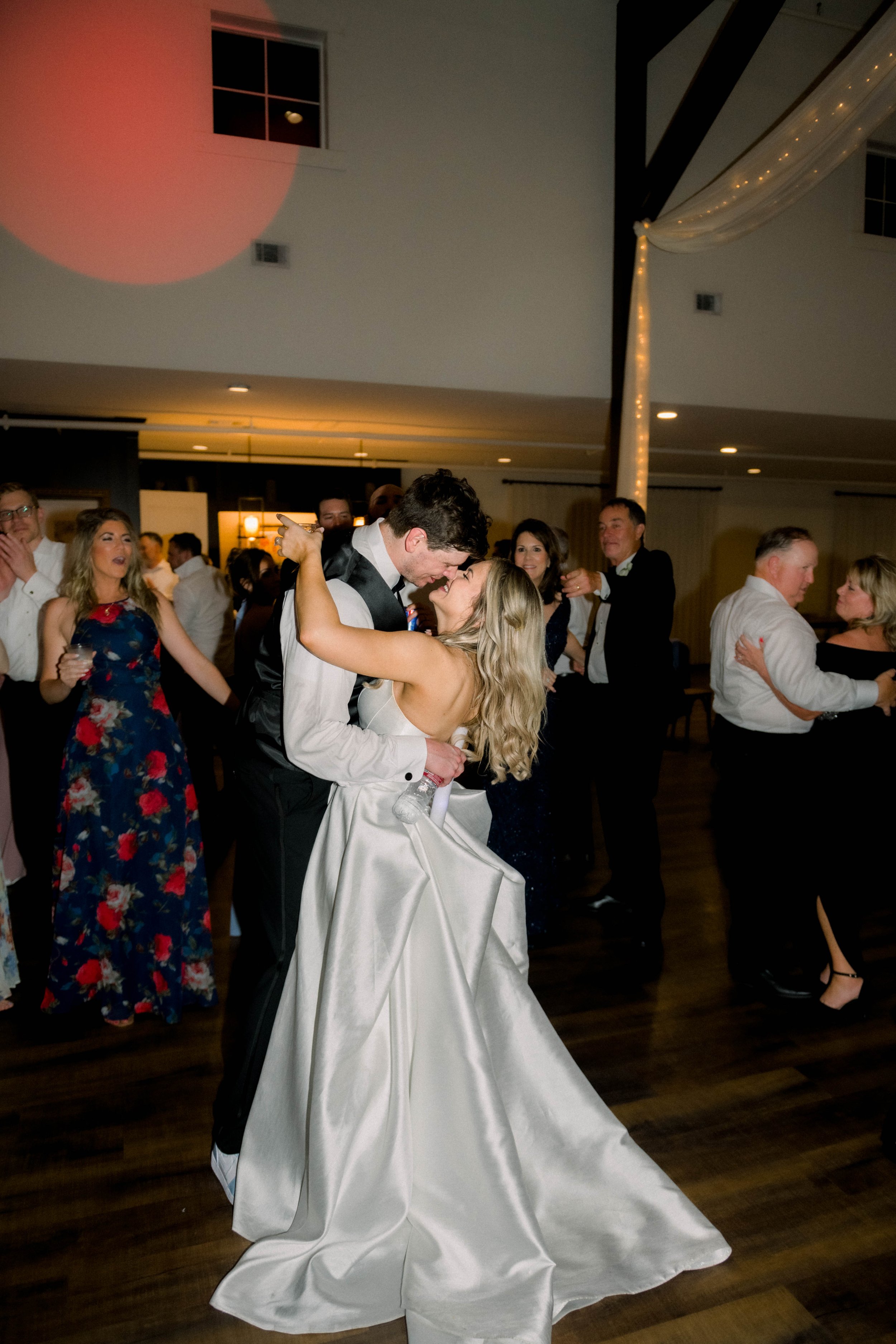 stephaniequirkphotography__HighpointeEstate_ReceptionptLightsOut-450.jpg
