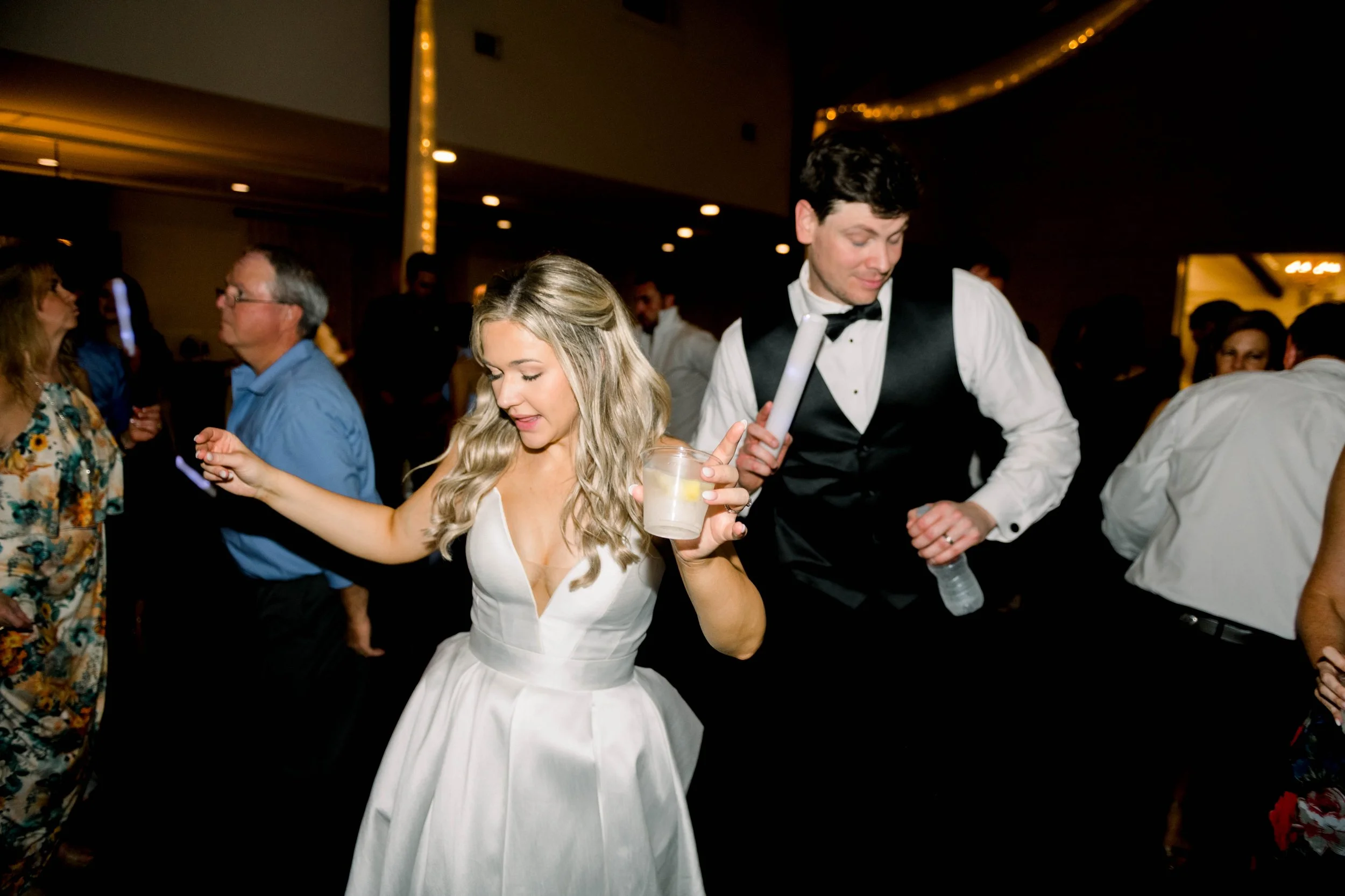 stephaniequirkphotography__HighpointeEstate_ReceptionptLightsOut-407.jpg