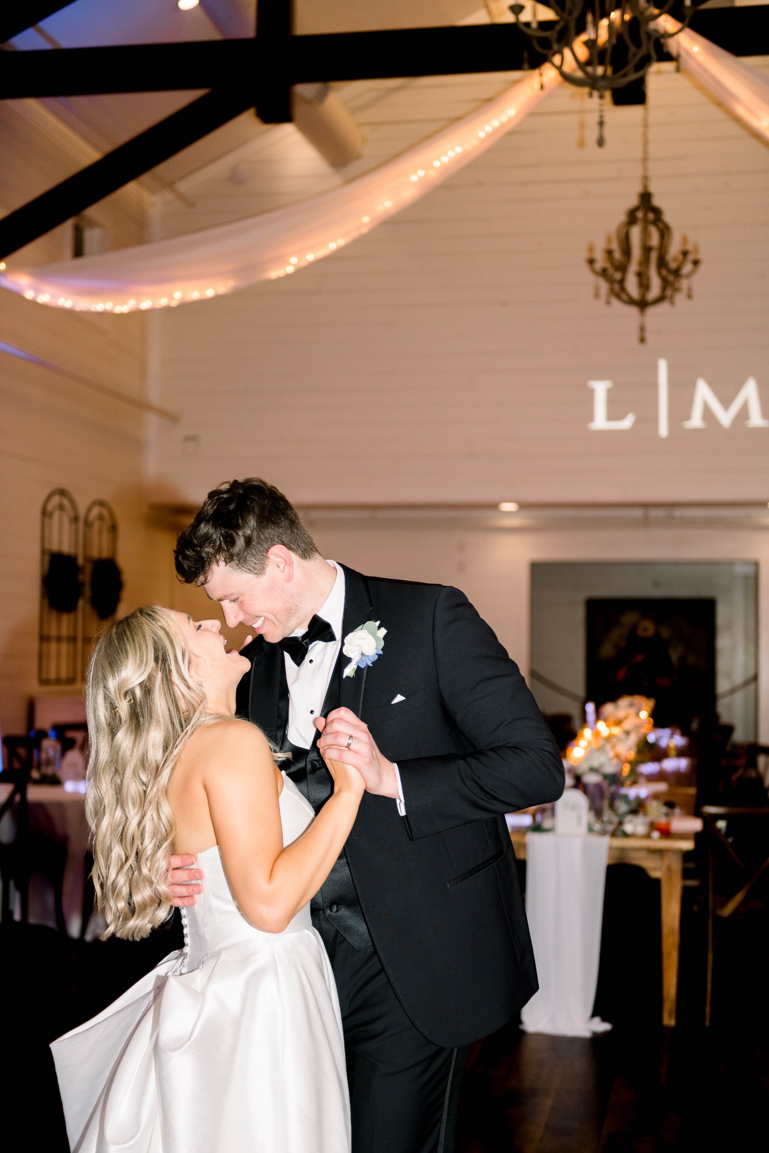 stephaniequirkphotography__HighpointeEstate_ReceptionptLightsOut-493.jpg