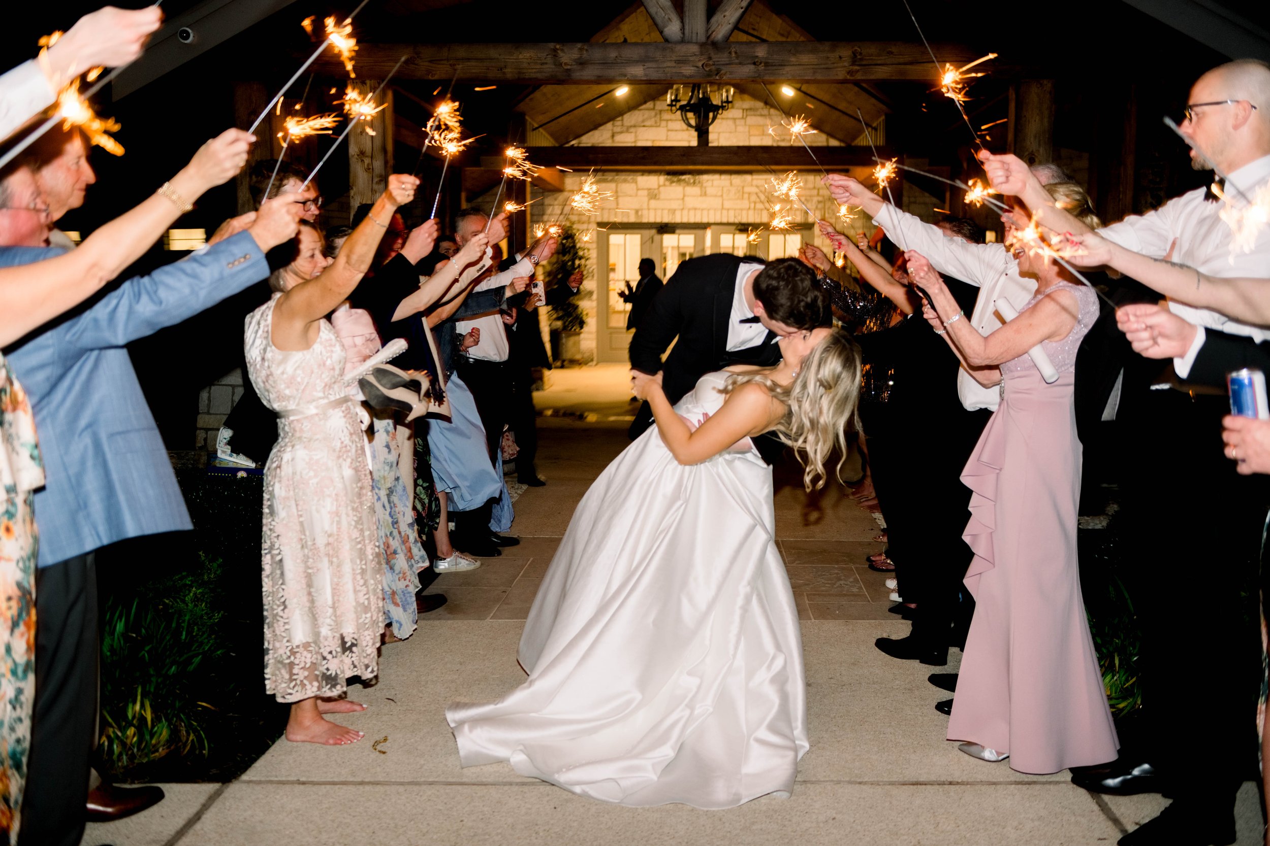 stephaniequirkphotography__HighpointeEstate_ReceptionptLightsOut-508.jpg