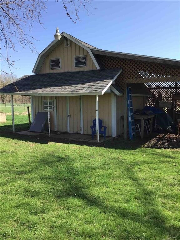 Storage Shed (Custom).jpg