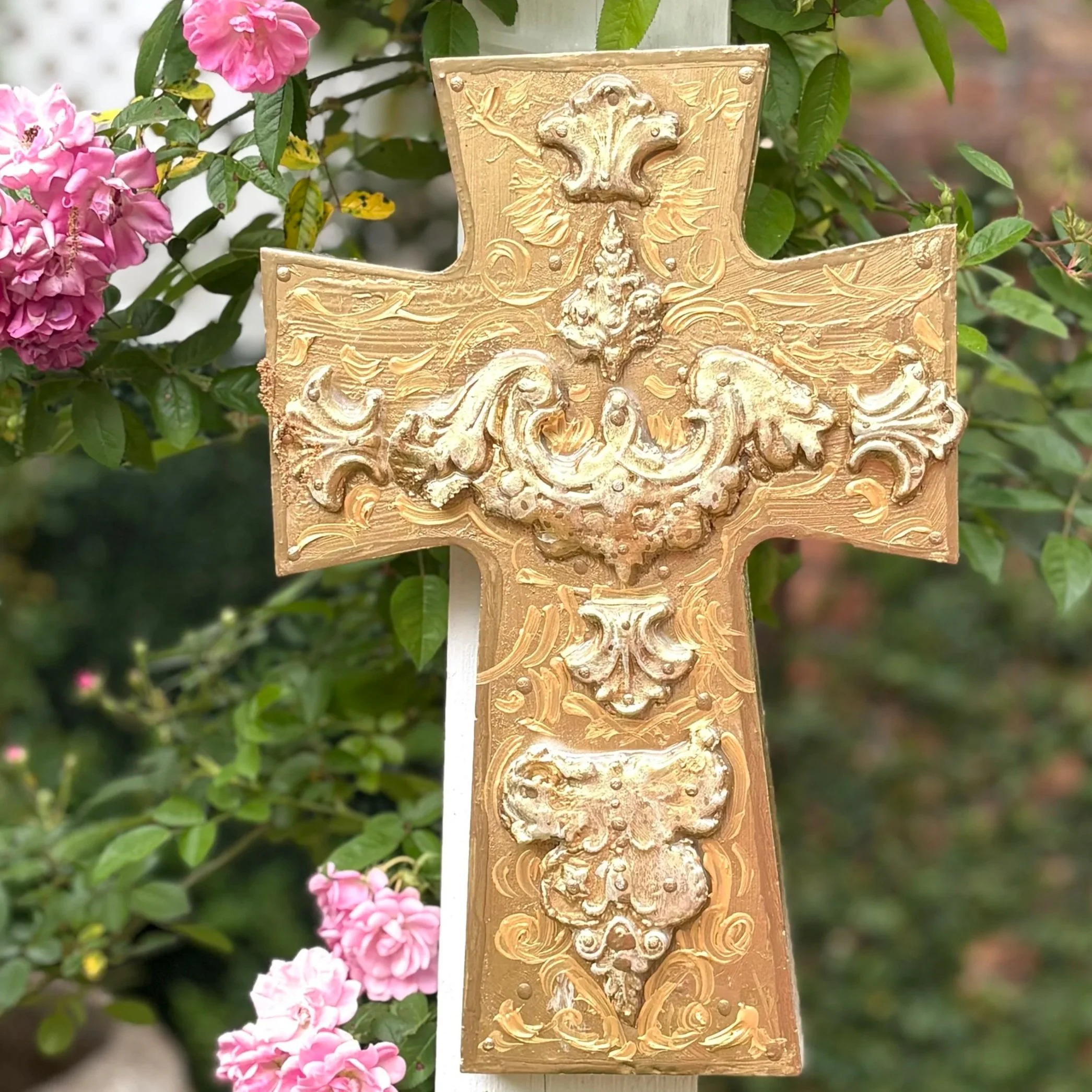 crucifix, prayersontheside, gold cross, ornate cross hand painted cross, catholic gifts, cross gifts, ewtn, the catholic company, prayersontheside,