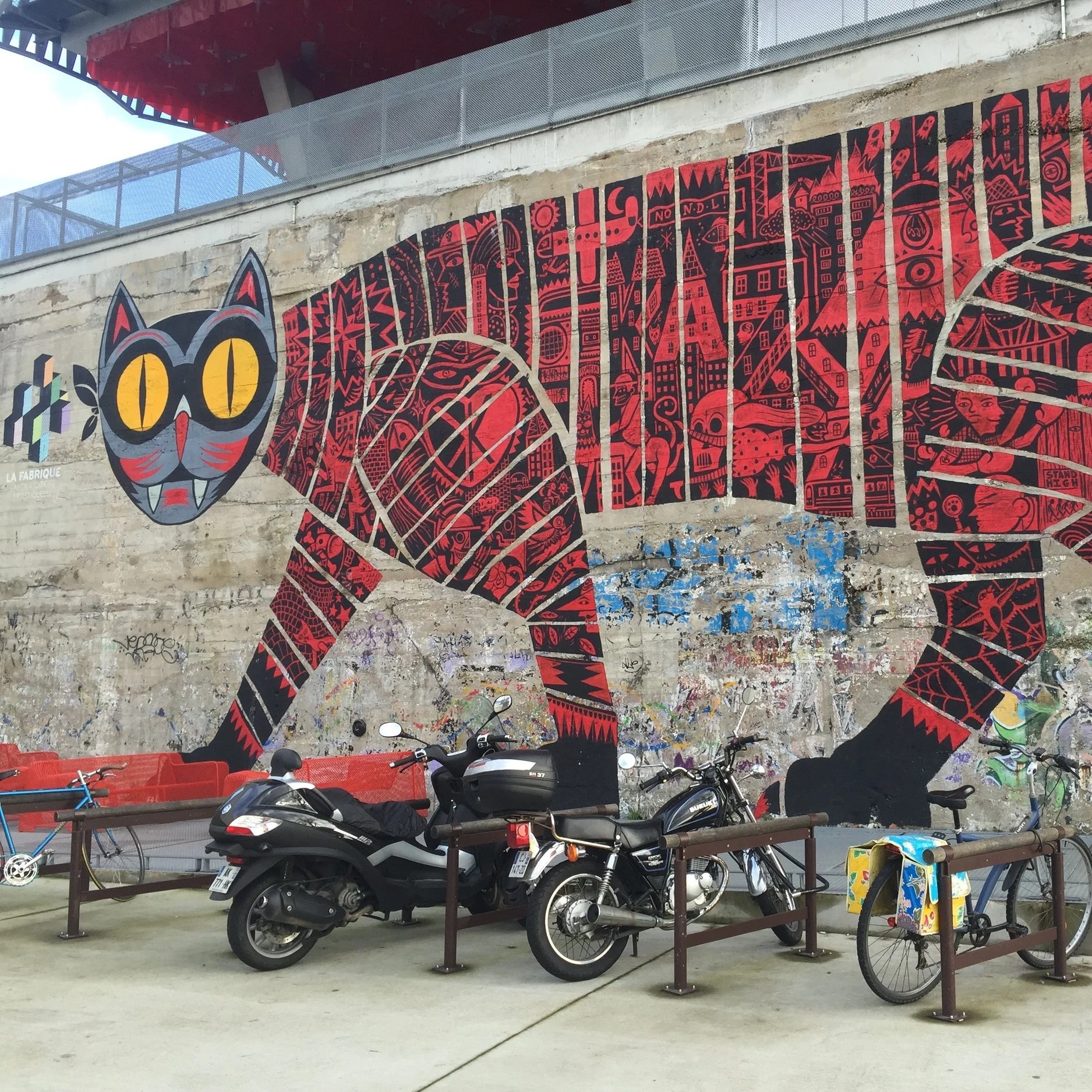Nantes makes it easy to park your bike - you wont forgot this Street Cat spot on Ile-de-Nantes!