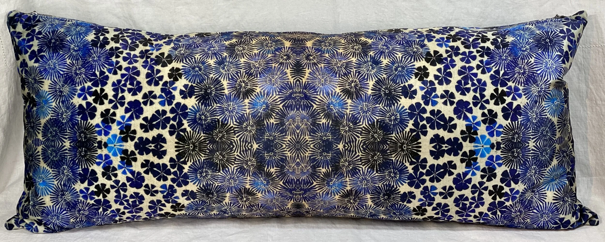 Pillow_RuthRiverBluesCyan_Velvet_lizhodderstudio.jpeg