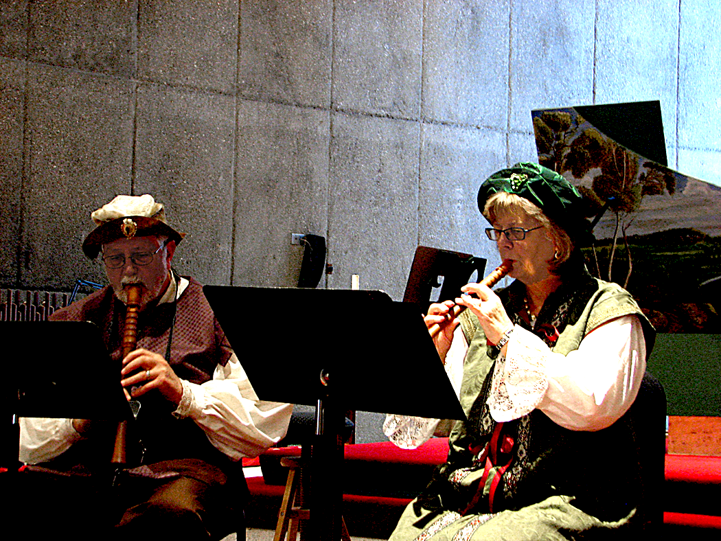 Barrie & Lucinda playing at the February 2016 concert at St. Paul's by-the-Sea