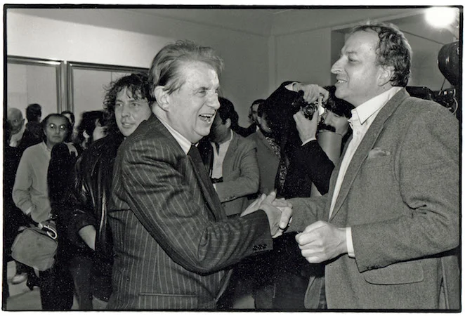 Gérard Thalmann avec Francis Bacon, au vernissage de l'exposition de ce dernier en 1984. Photo Raphaël Gaillarde / Gamma
