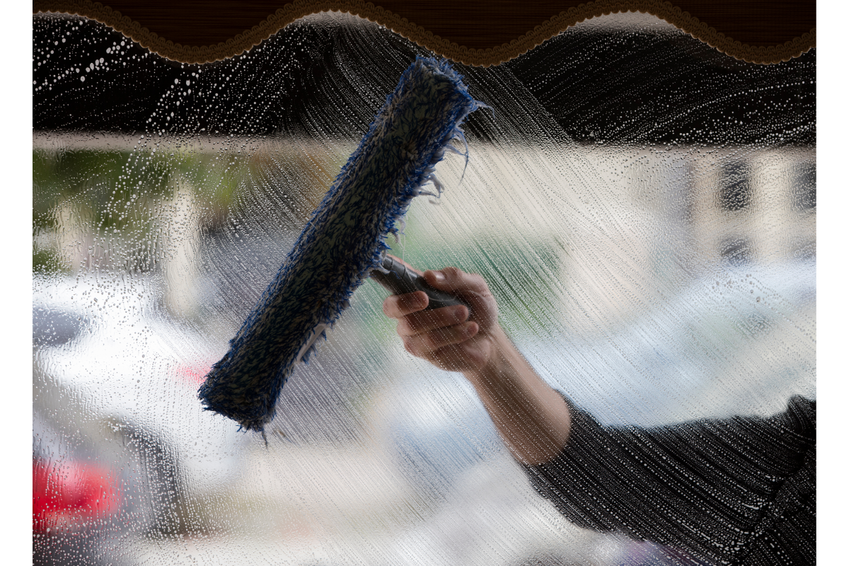 4 Problems a Commercial Window Cleaner Can Help You Avoid