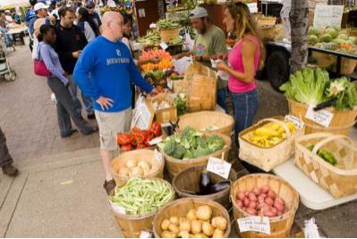 Lexington Farmers Market. Photo by Matt Barton. 