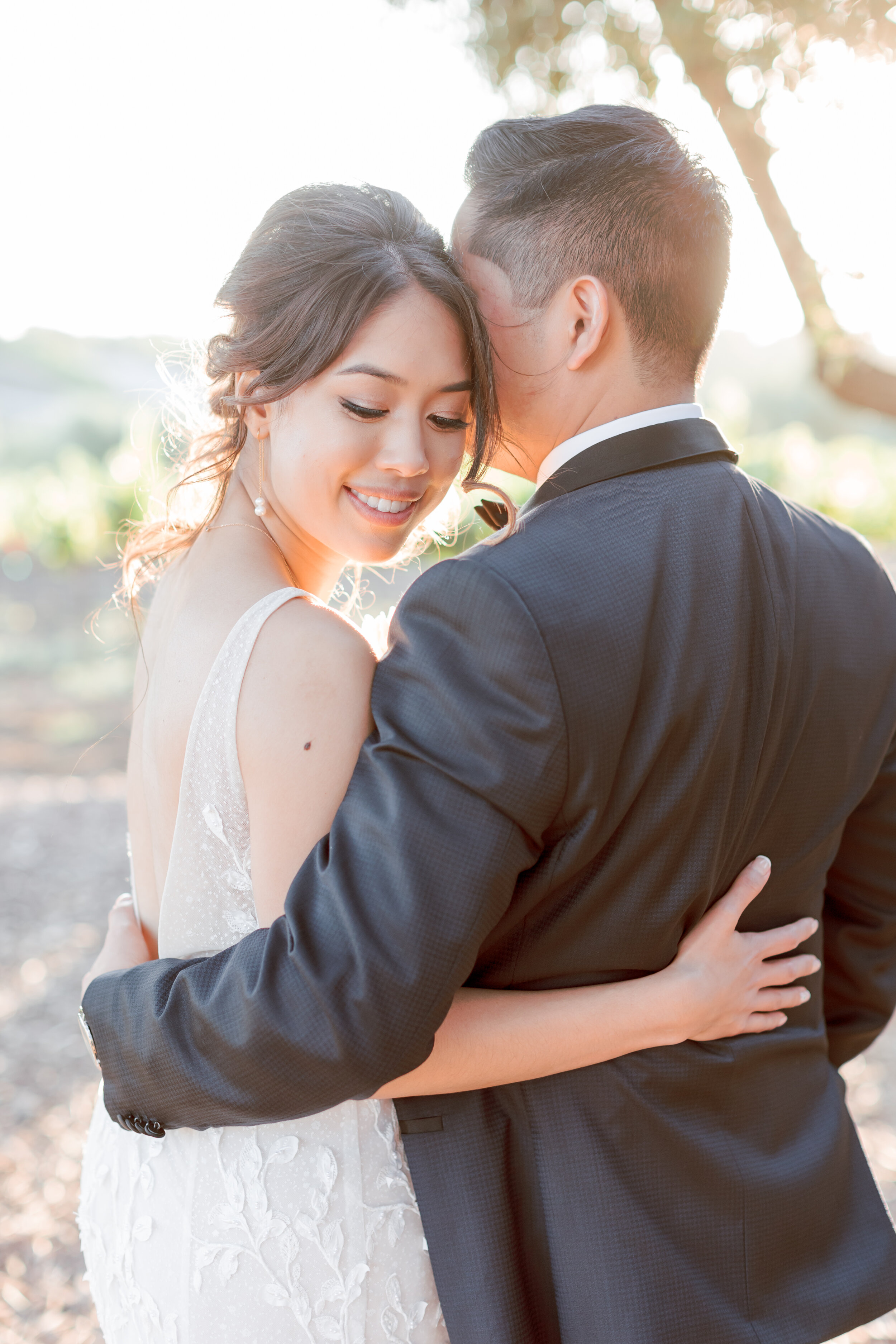 GoldenHour_Amy&HoanWedding_IvoryBlushPohtography17.jpg