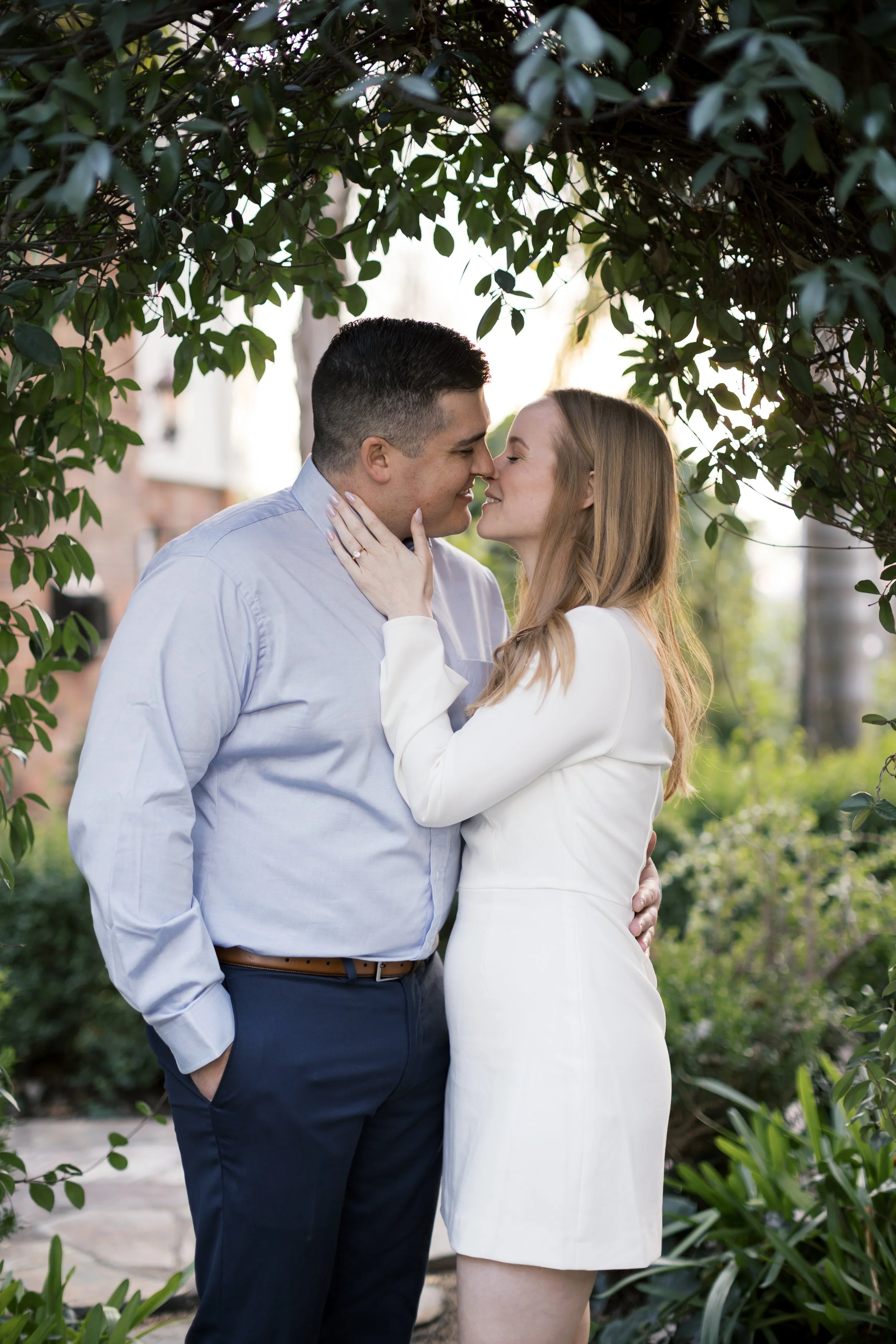 Elise&AndrewEngaged_SneakPeeks_IvoryBlushPhotography8.jpg