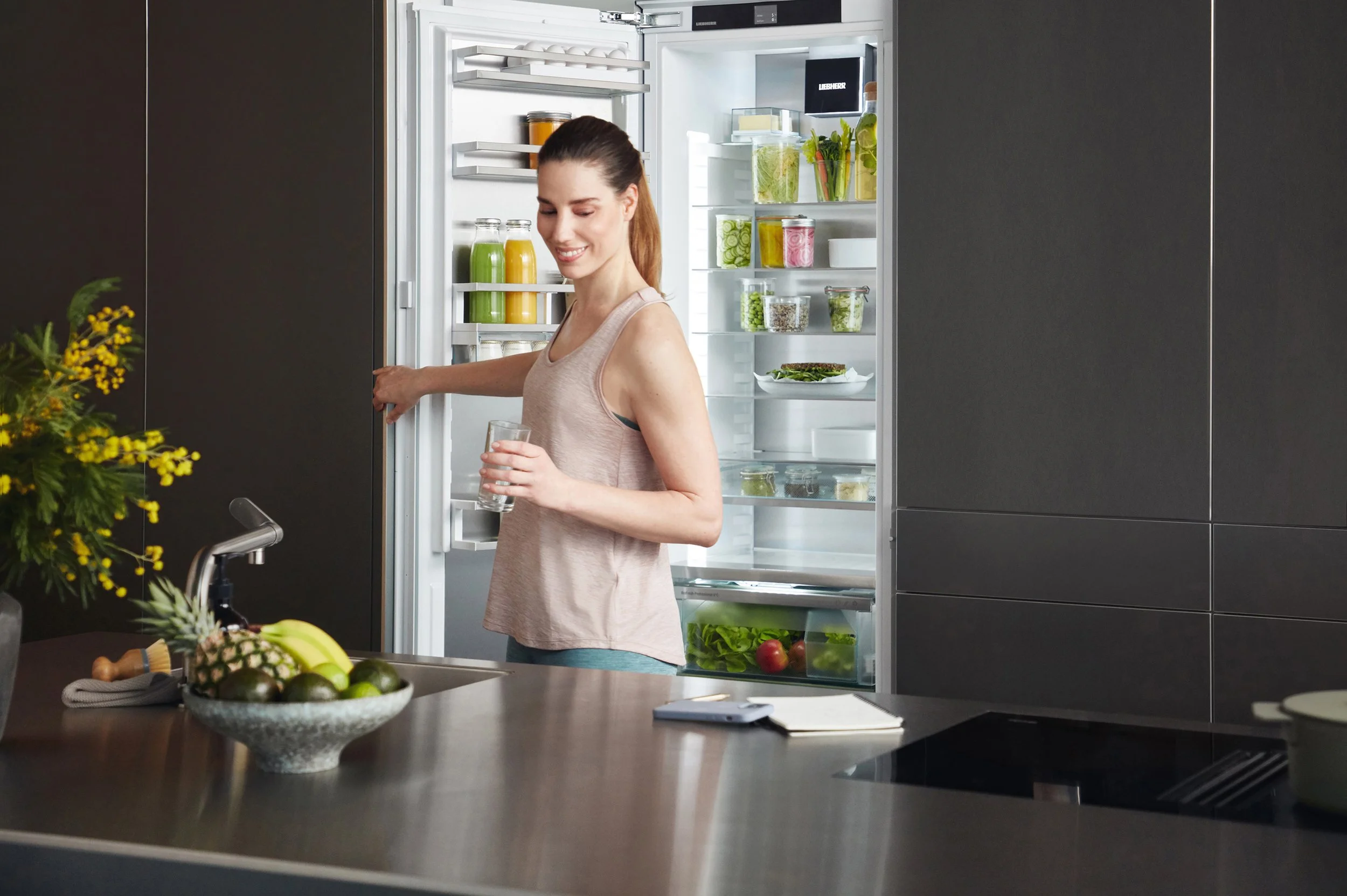 LIEBHERR_Shooting_110321_Infinity_Spring_475_backofen_.jpg