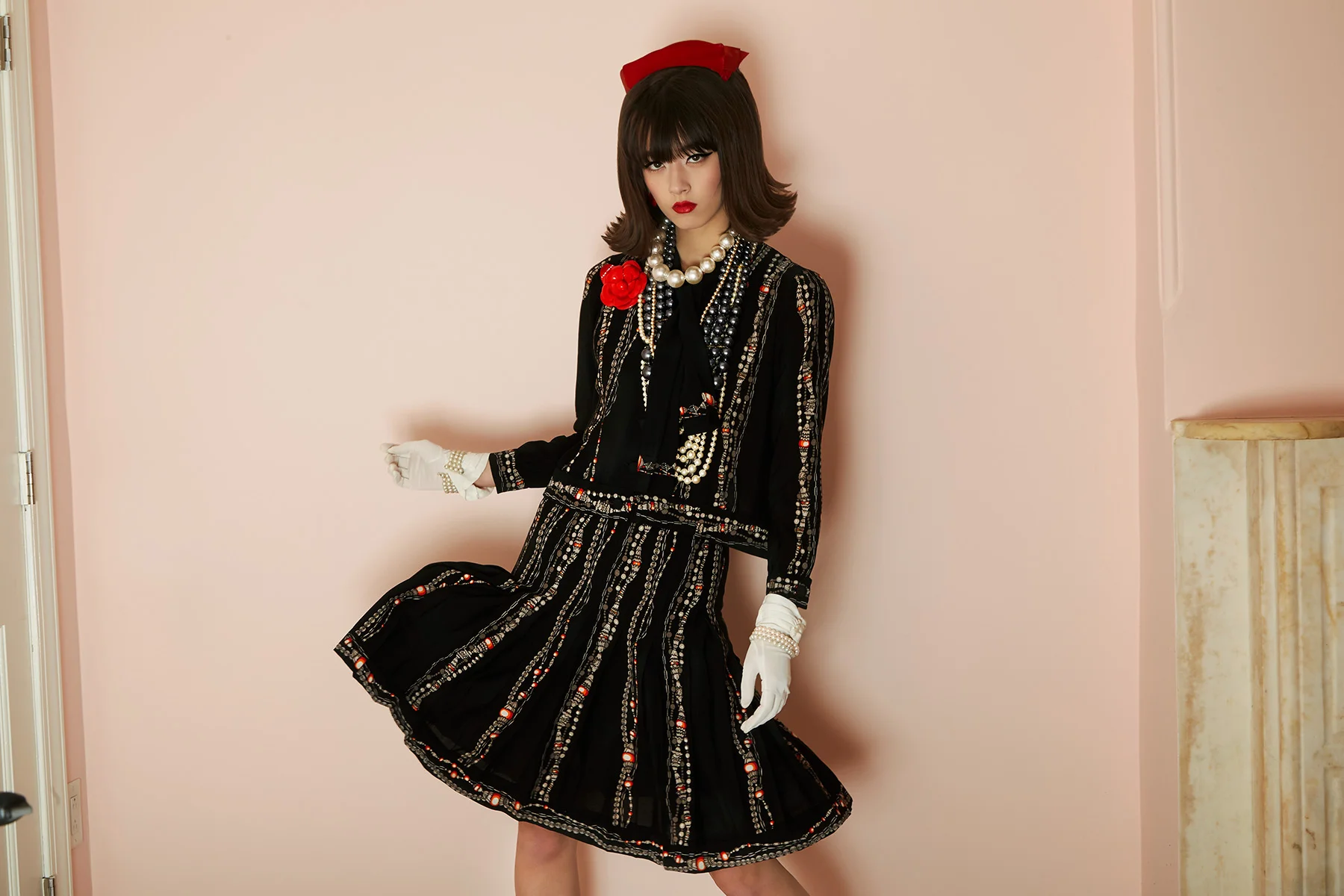 CHANEL-MEGAN-LOOK2F.jpg