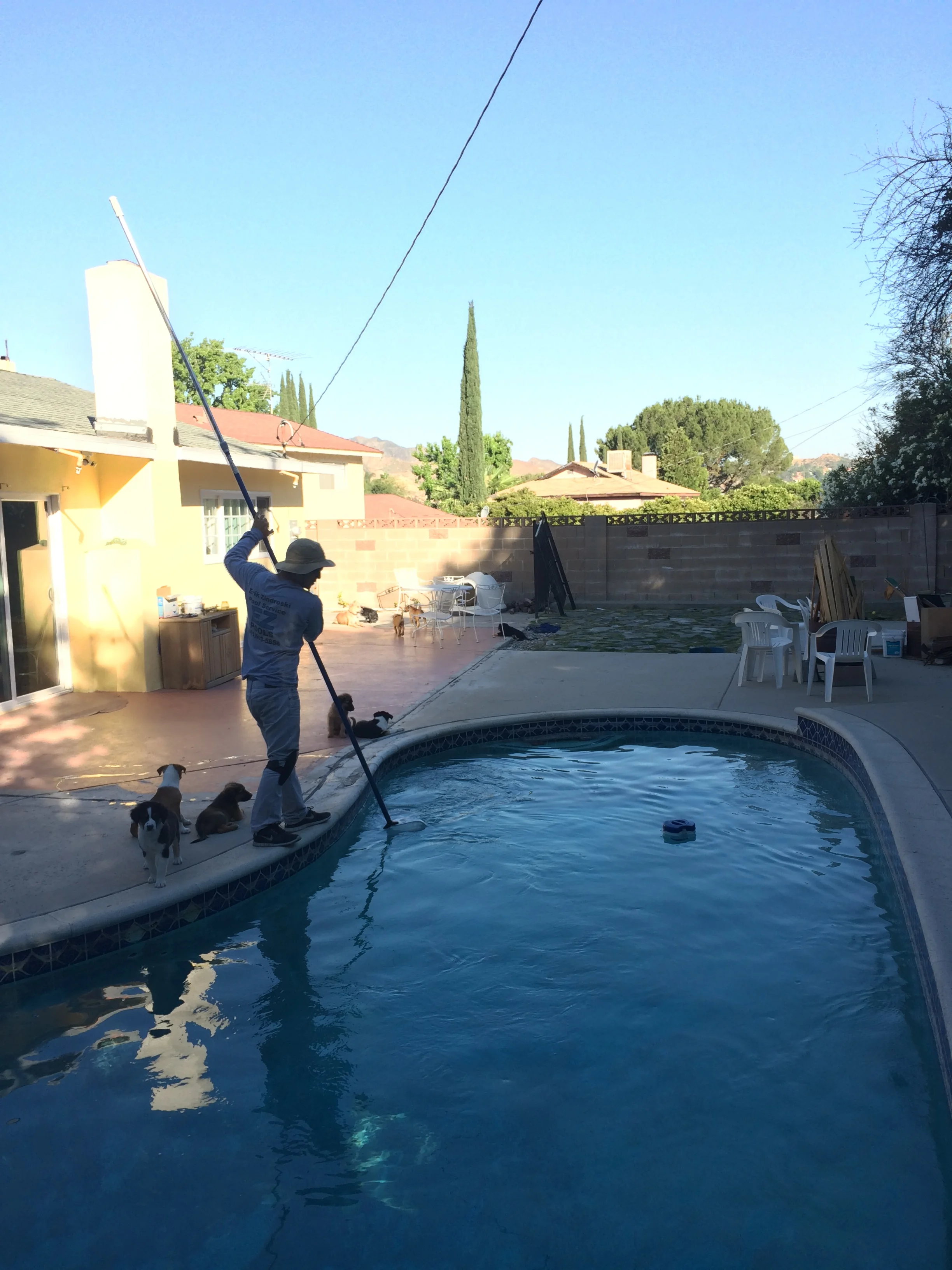 Santa Clarita CA Pool Cleaners EZ Pool Service Owned by Erik Zindroski.JPG