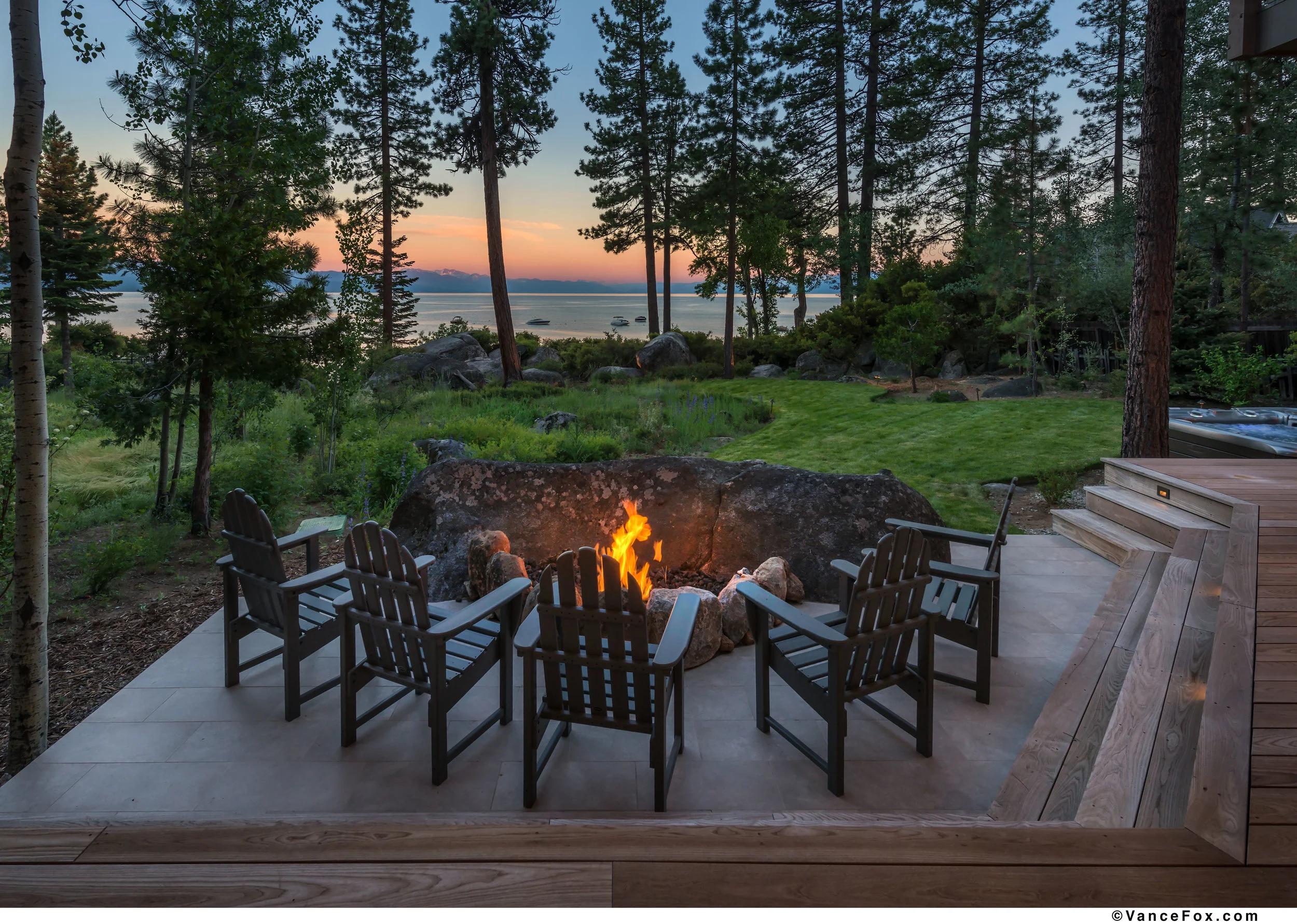 9902LakeSt24.jpg