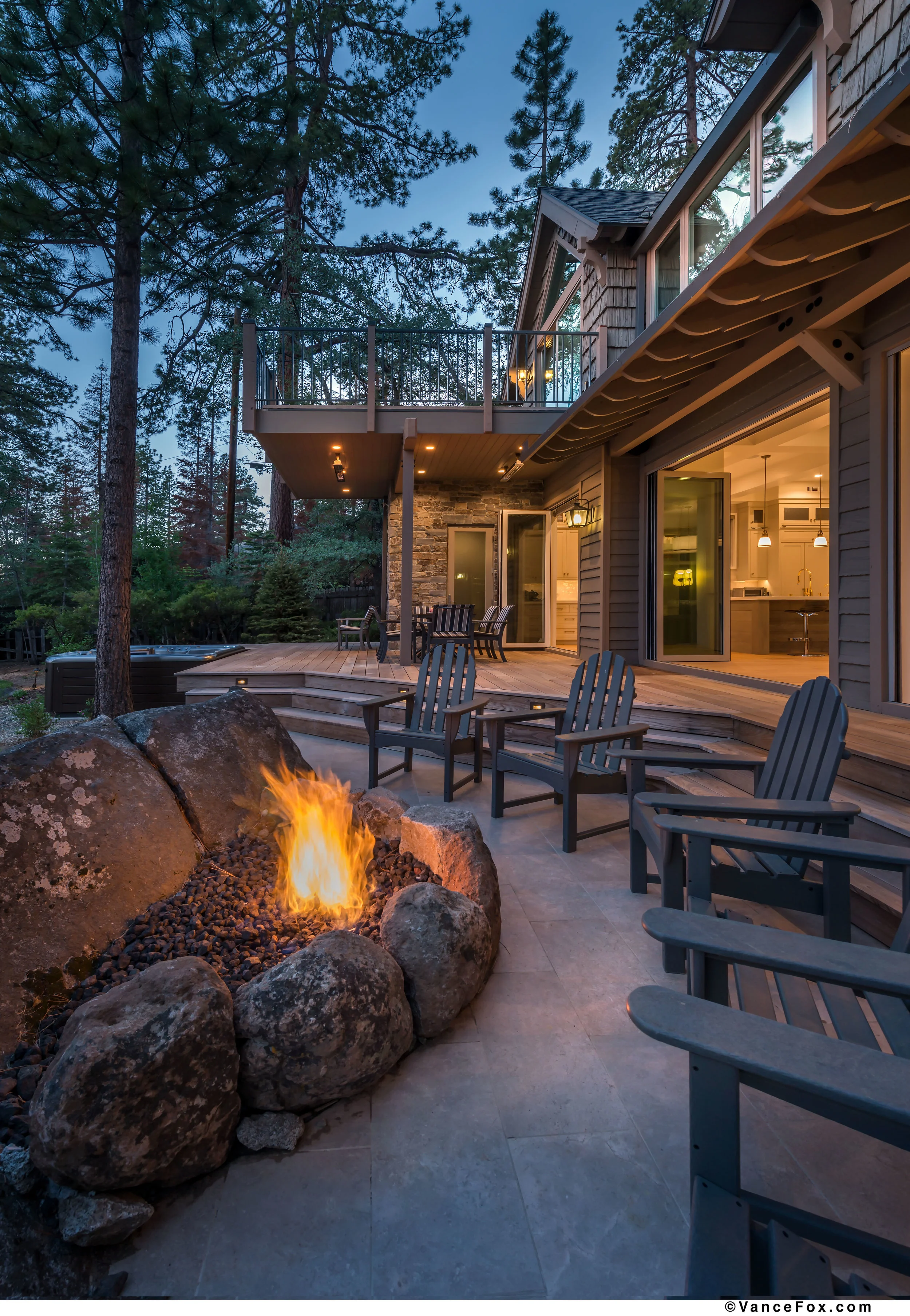 9902LakeSt29.jpg