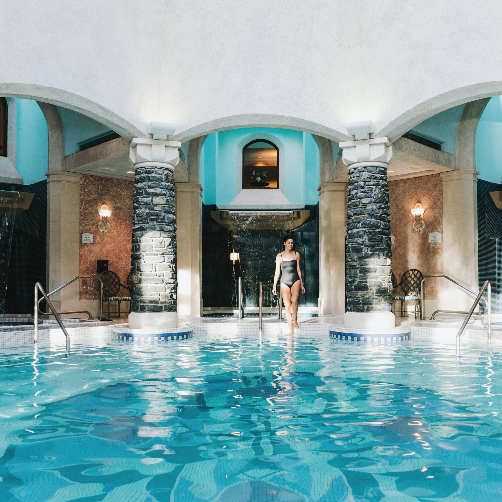 Fairmont+Banff+Springs+-+Willow+Stream+Spa+-+Mineral+Pool.jpg