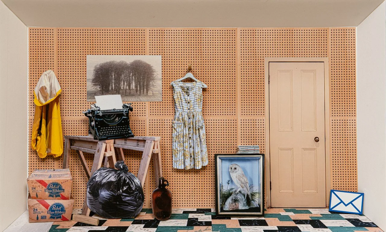 David Elliott,  Lettre avec robe et imperméable , 2022, Collage with printed paper, cardboard, foam core, wood and acrylic, 40.6 x 66 cm (16 x 26 ")