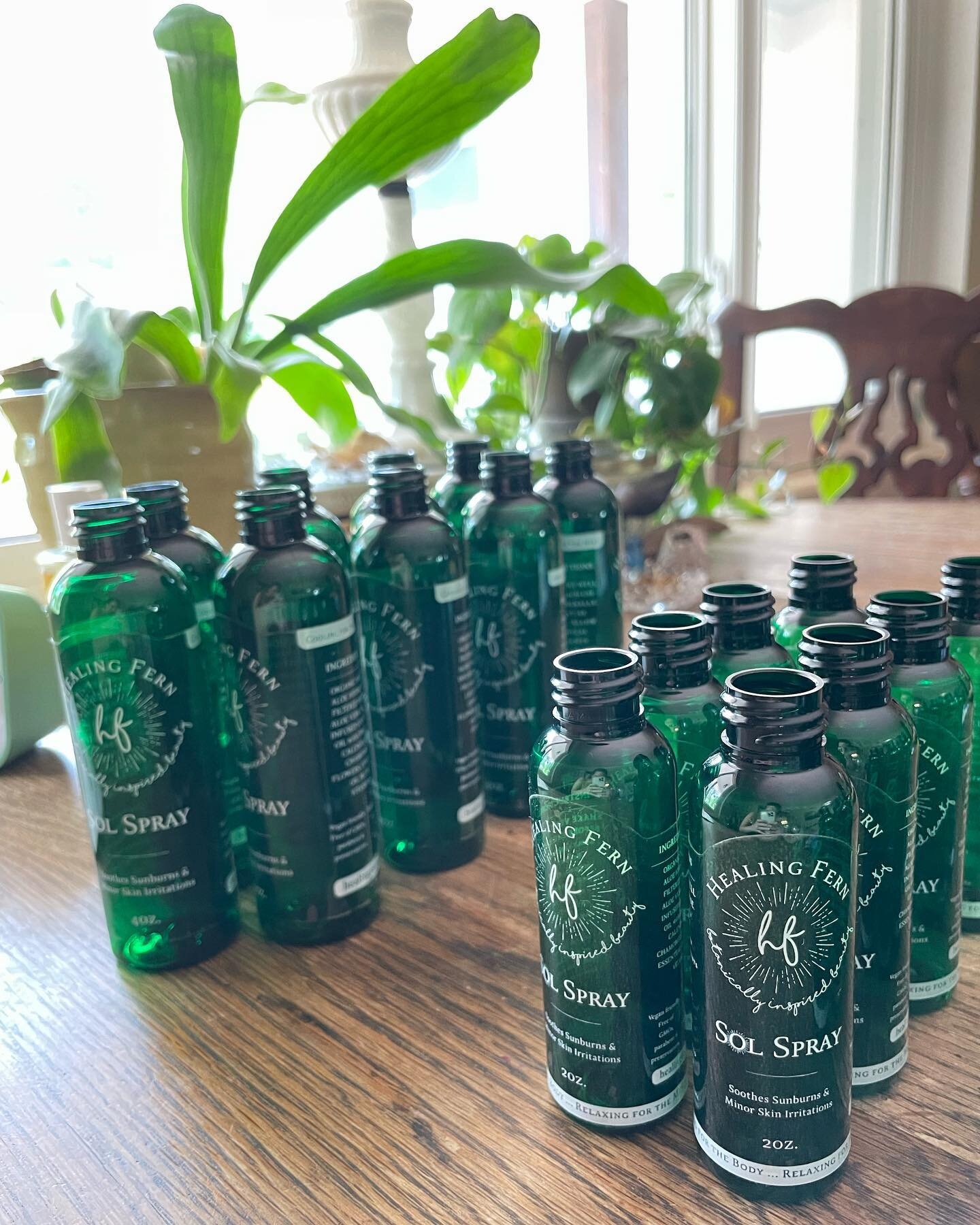 Restocking @drftwd with Sol Spray this afternoon!!😍 Stop by today and stock up to help treat you and your loved one&rsquo;s sunburns naturally with no harsh chemicals or preservatives☀️🌿