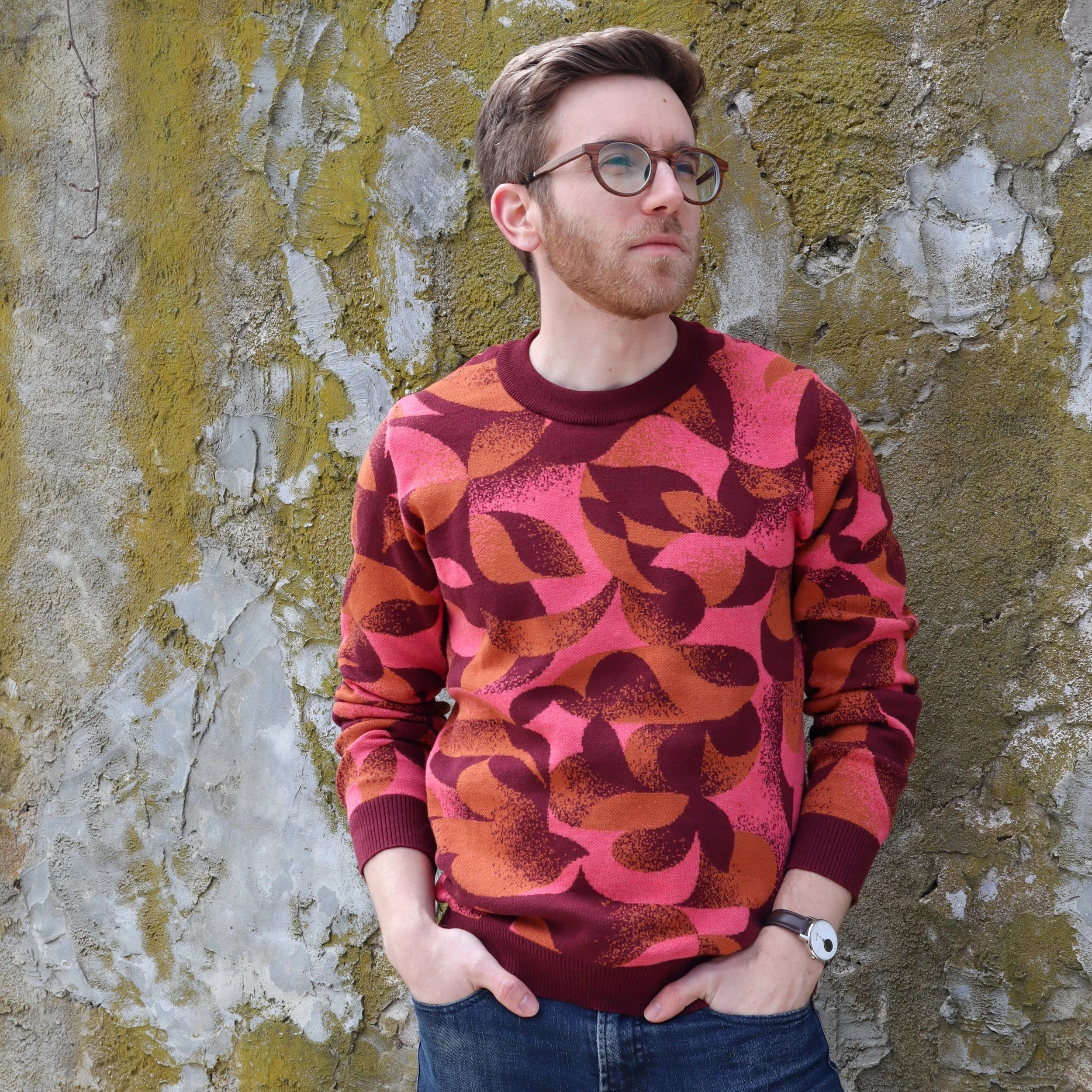 PETALS KNIT SWEATER - BURGUNDY