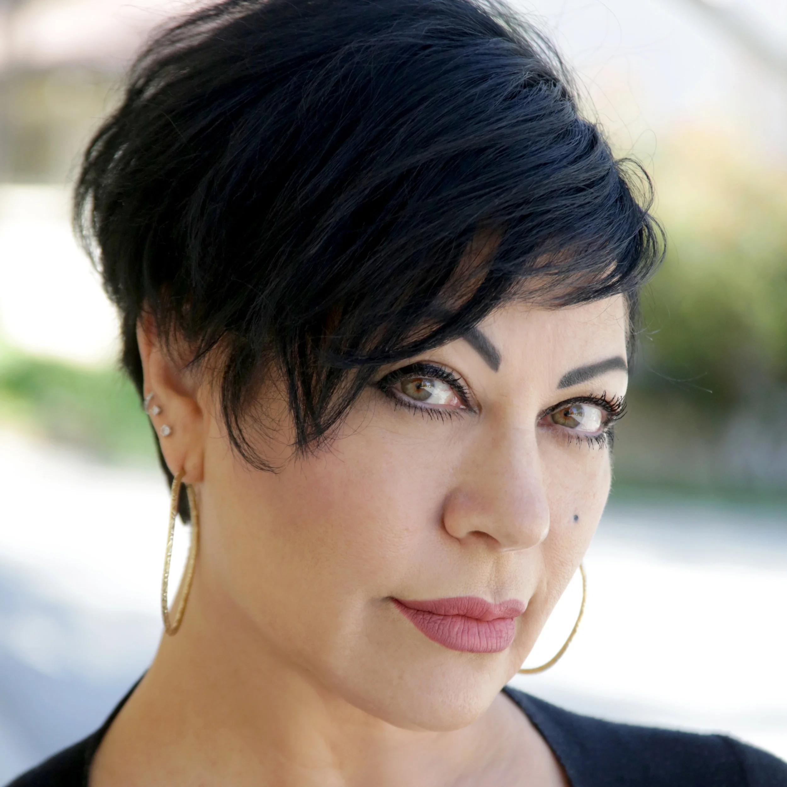Hayley Hayley Cecile is a twice Emmy-nominated makeup artist who has worked in the television and film industry for 27 years. During this time, Hayley has brought her skills and her unique personality to sets that include Oceans 11, Batman & Robin, Spiderman 2, Austin Powers, My Name Is Earl, Dancing With The Stars, and more recently, “Switched At Birth” for ABC Family. Hayley has also worked with world-famous stars including Donny and Marie Osmond, Leah Thomson, James Cameron, Jessica Parker, Angela Basset, and many more. I am honored to have her as a part of our team!