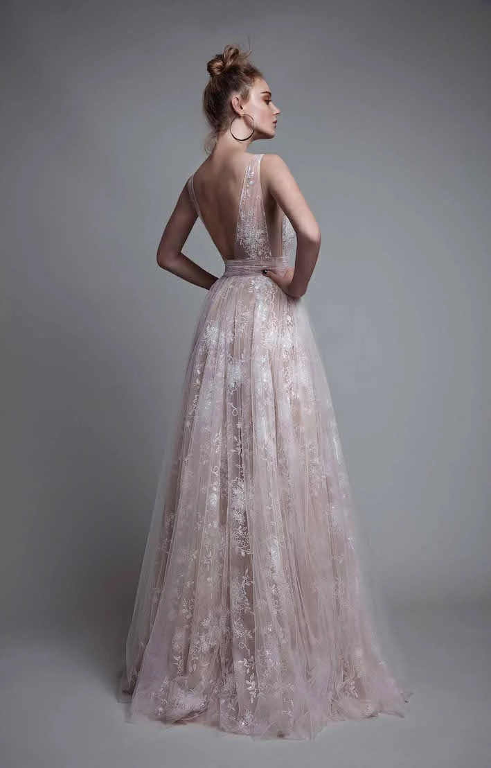 Trend #6 Brautkleider_Rosefarbend-Bestickt_berta.com.jpg