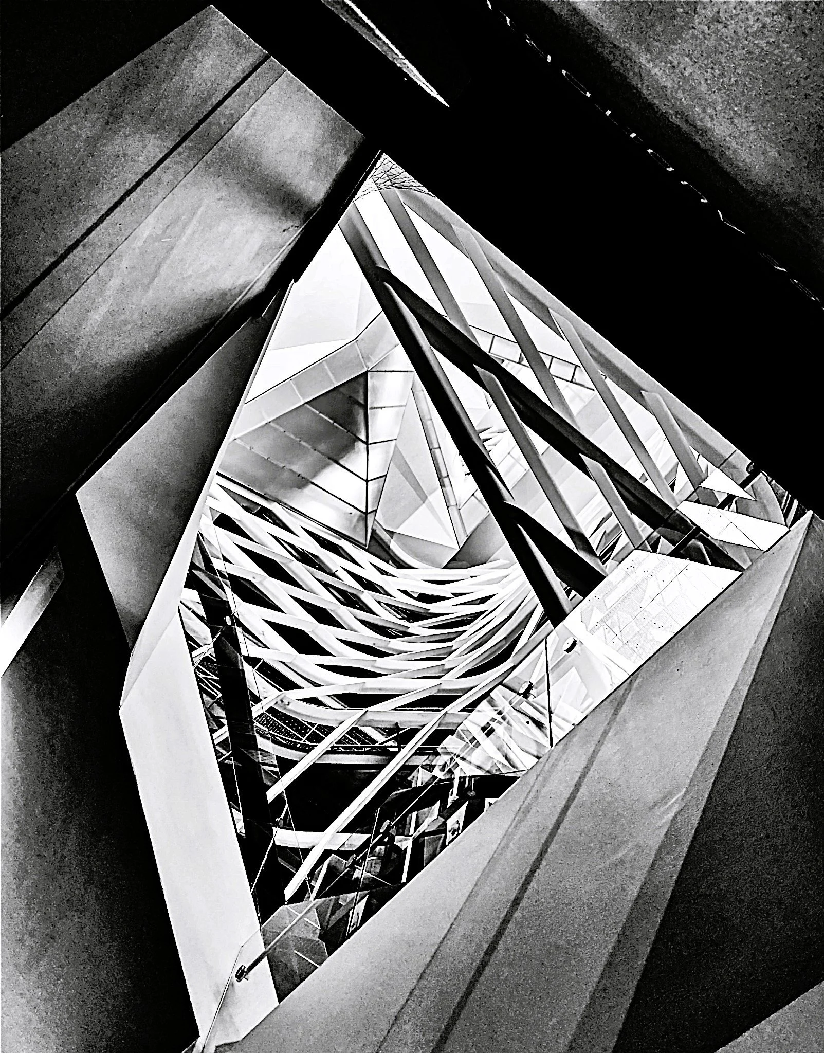 p_corso_RHYTHM OF DIAMOND LACE.jpg