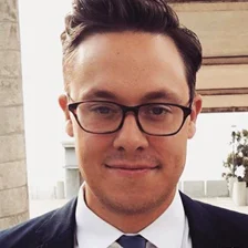 LUKE MINDLIN  Exec Asst to Lori McCreary