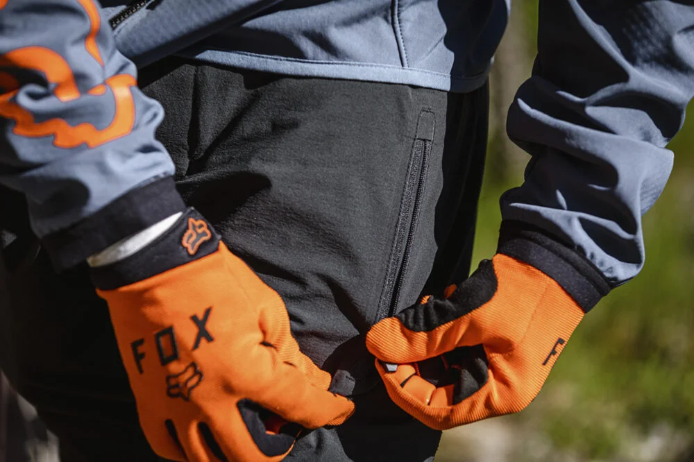 What clothing to wear mountain biking LIOS