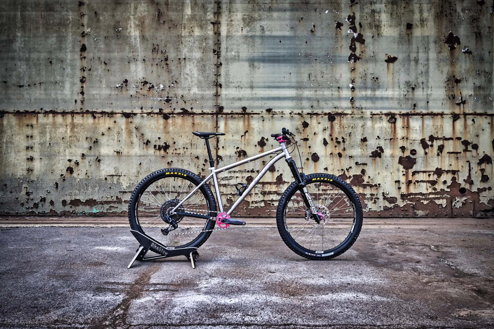 20220610-LIOS-Titanium-Hardtail-MTB-1.jpg