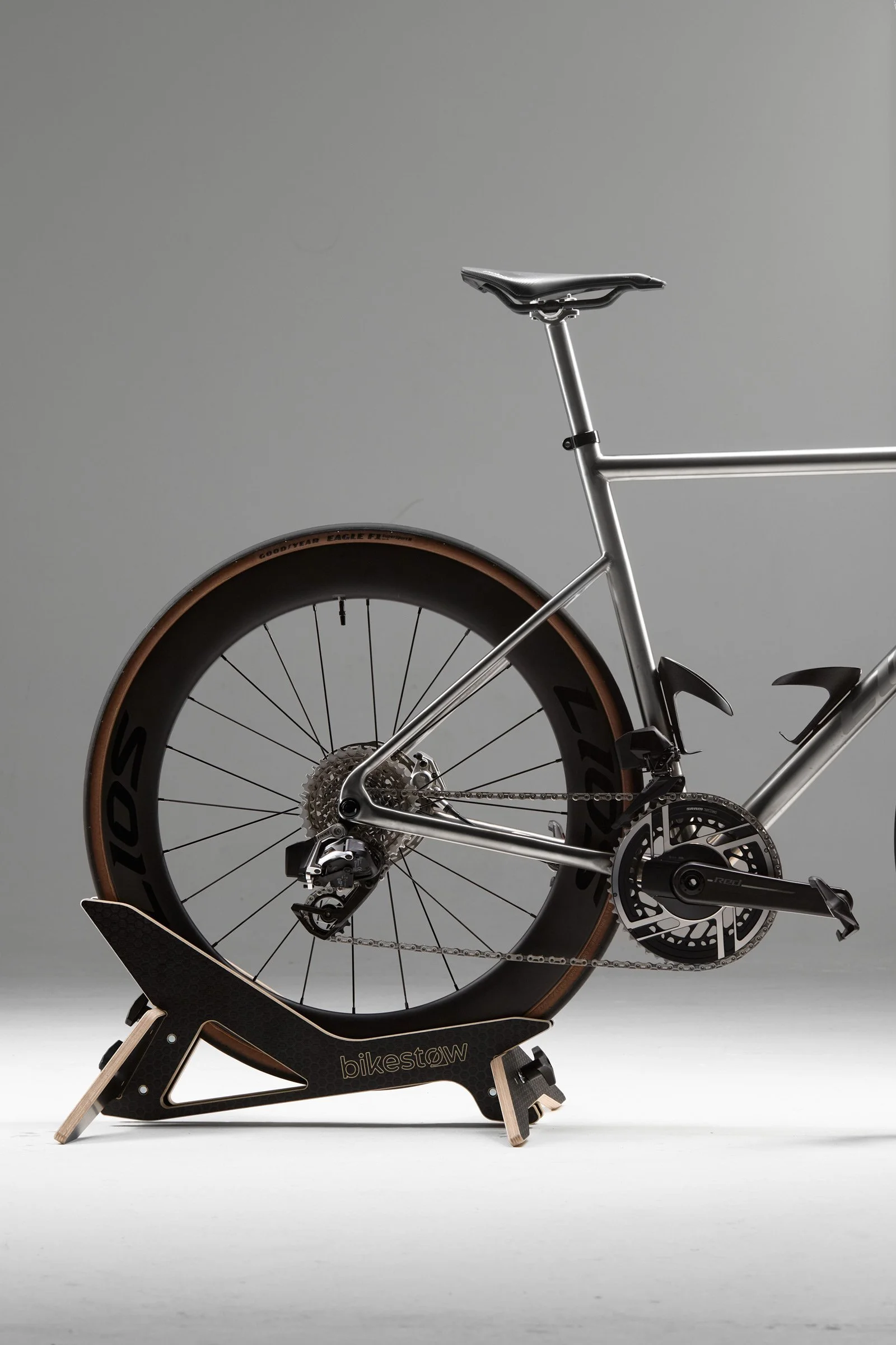 Titanium Racing Bike Bespoke Titanium Road Race Bike | LIOS | Ride in Style