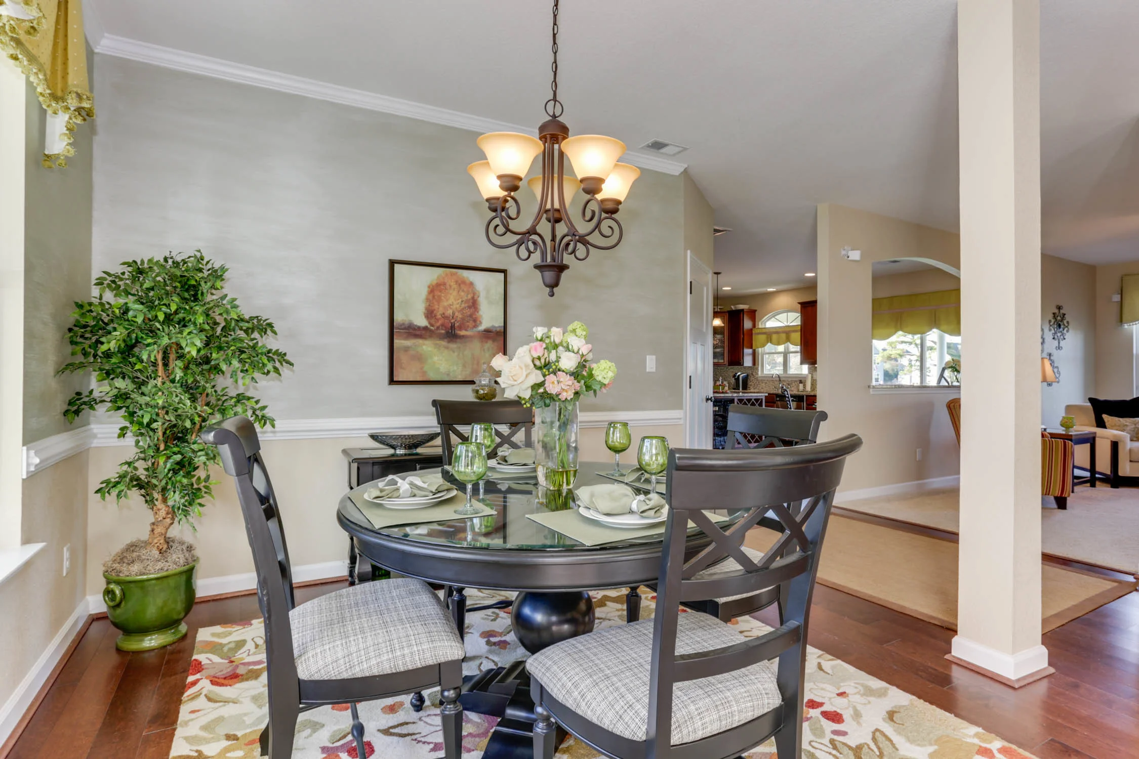 Dining_Room.jpg