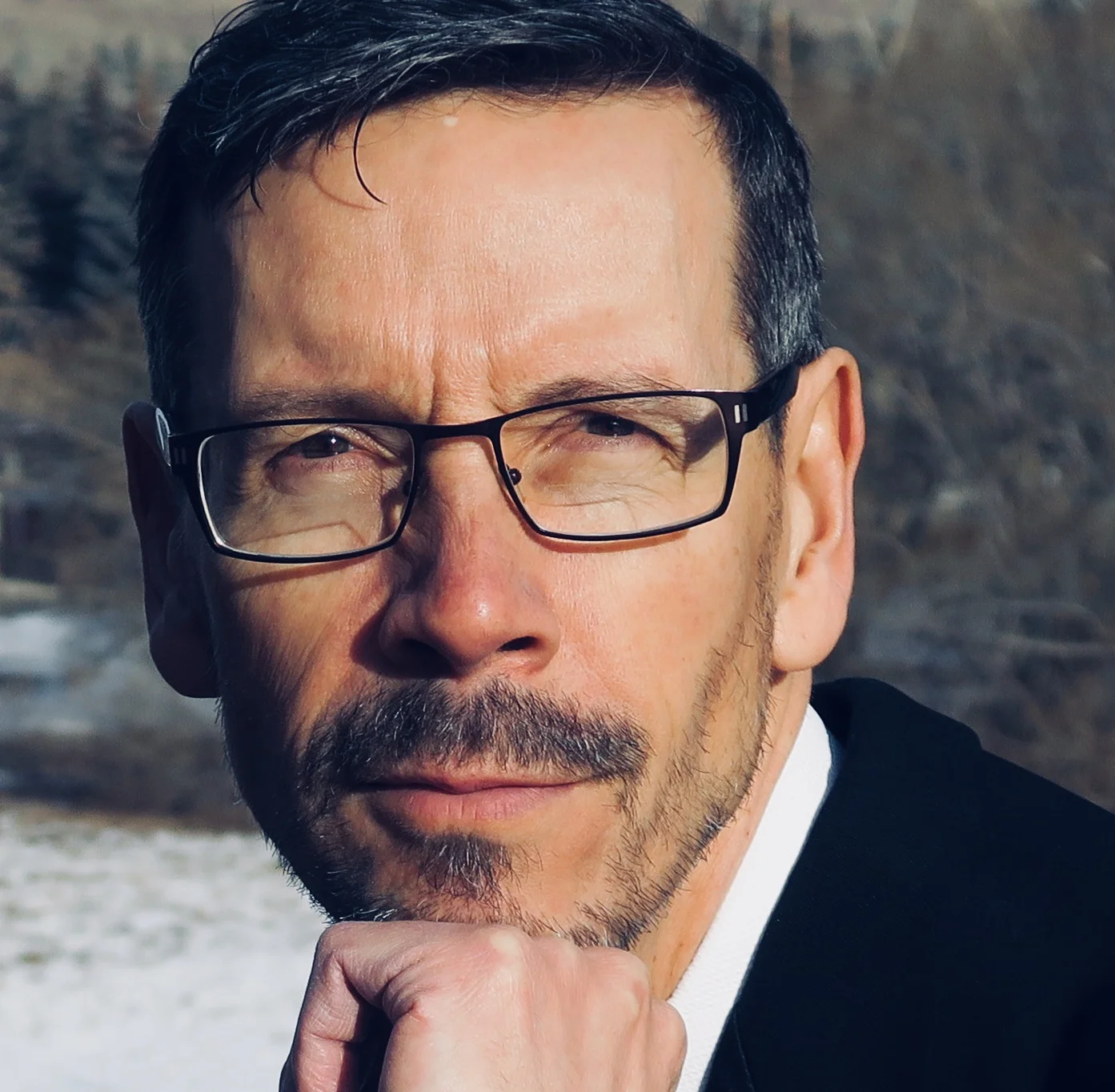 Paul Grindlay headshot 2019.jpg