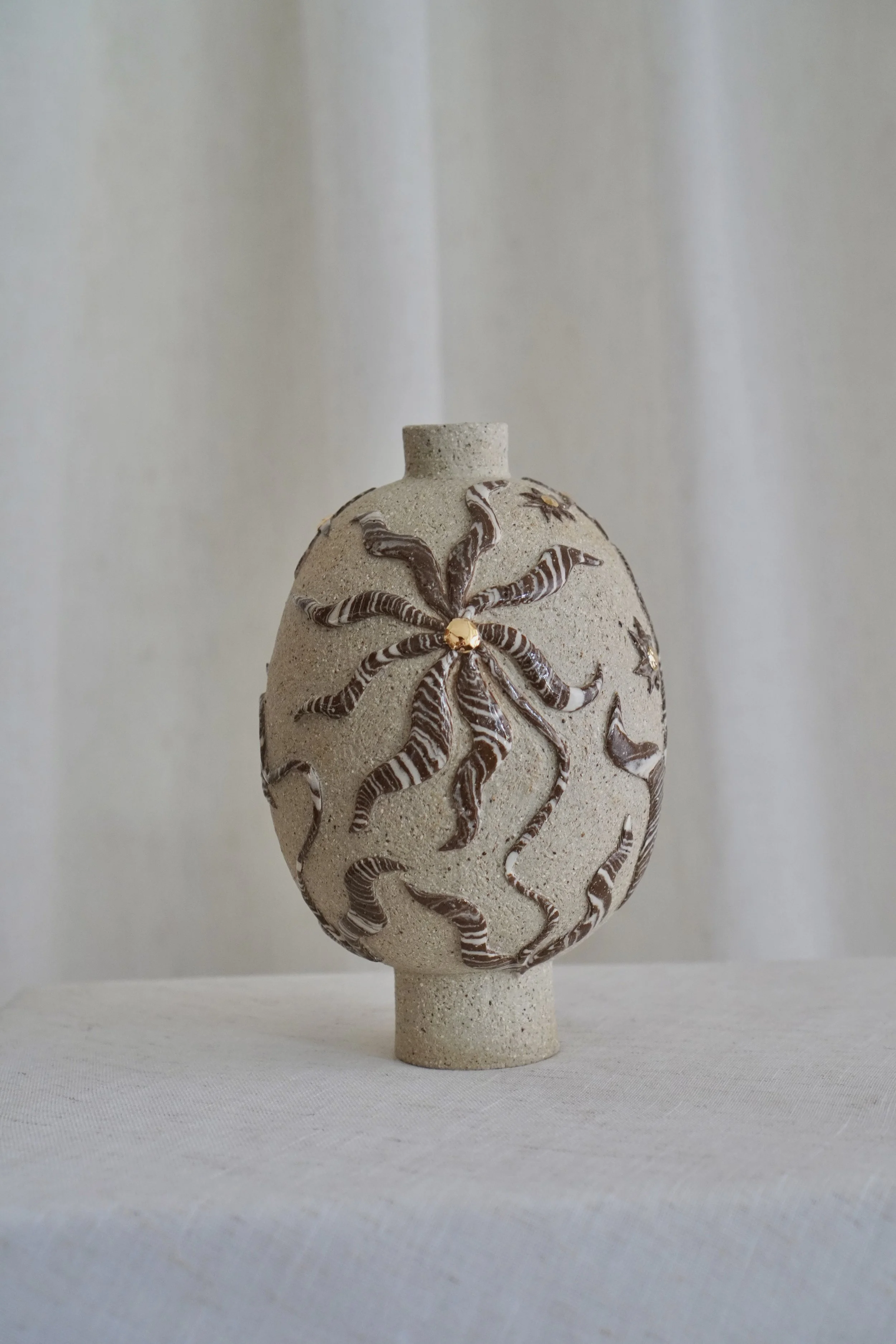 Ukiran Bunga Vase by Tantri Mustika